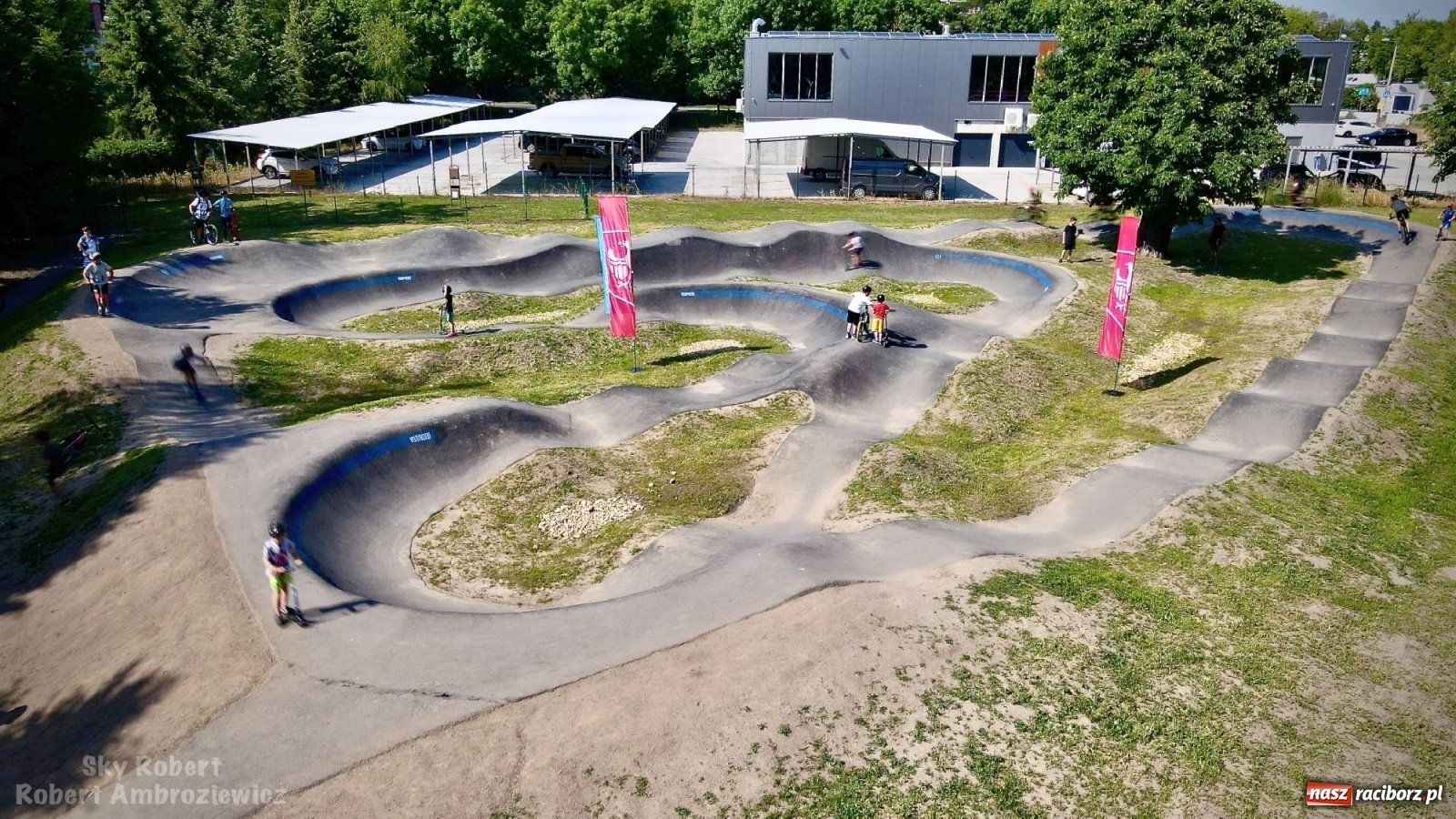 Zdjęcie w galerii na portalu naszraciborz.pl: Raciborski pumptrack oficjalnie otwarty [WIDEO] wiadomości z regionu