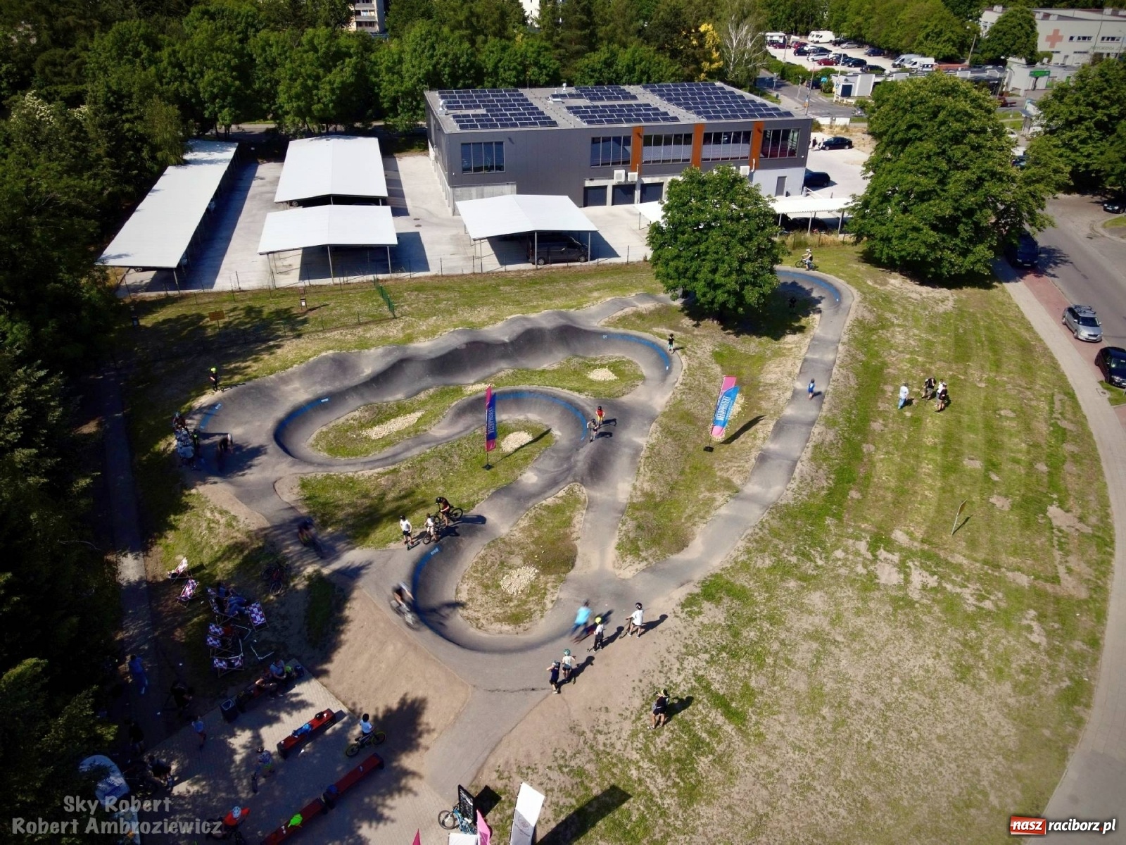 Zdjęcie w galerii na portalu naszraciborz.pl: Raciborski pumptrack oficjalnie otwarty [WIDEO] wiadomości z regionu