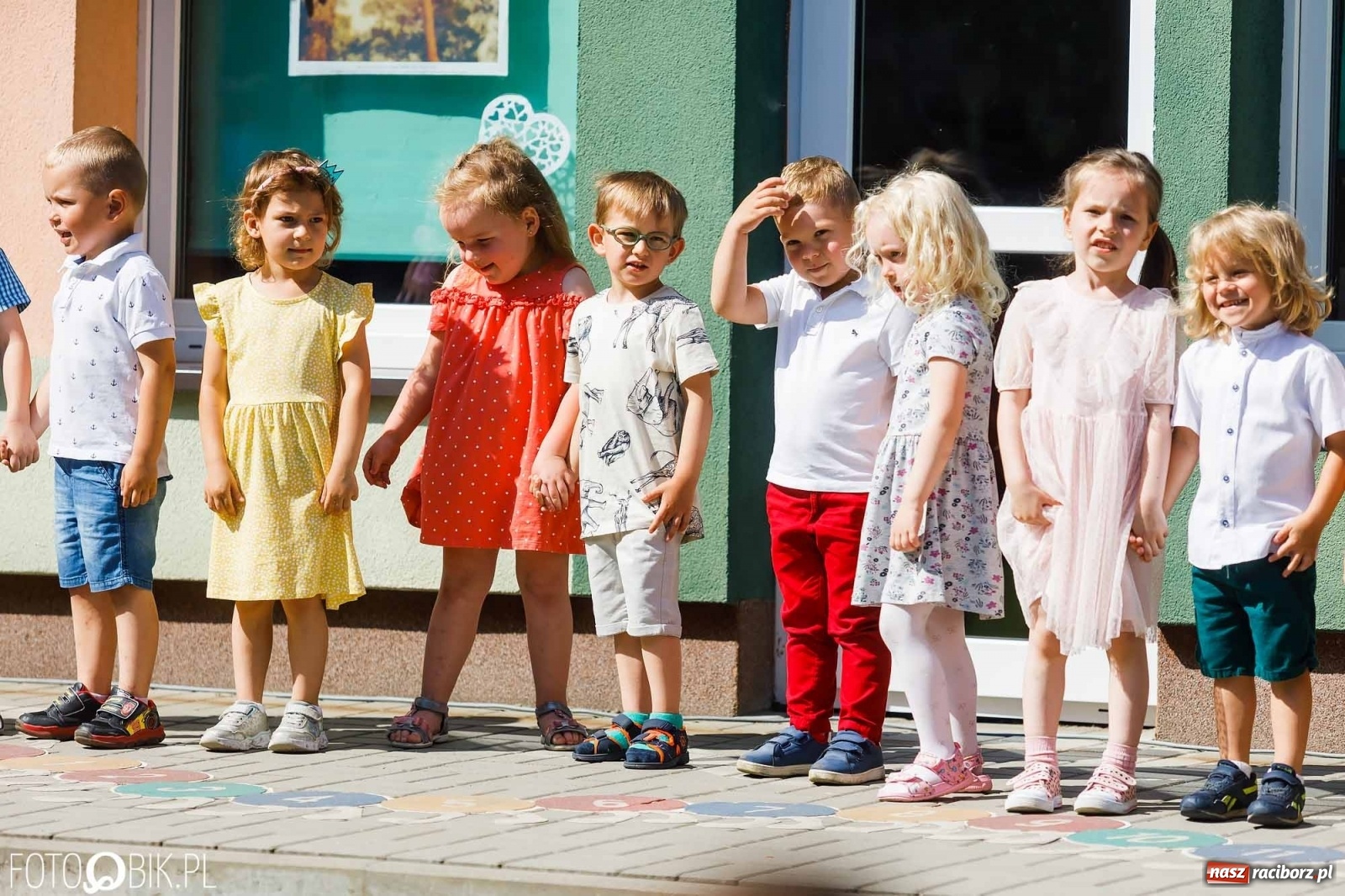 Zdjęcie w galerii na portalu naszraciborz.pl: Piknik rodzinny z okazji Dnia Mamy i Taty w Przedszkolu nr 26 wiadomości z regionu