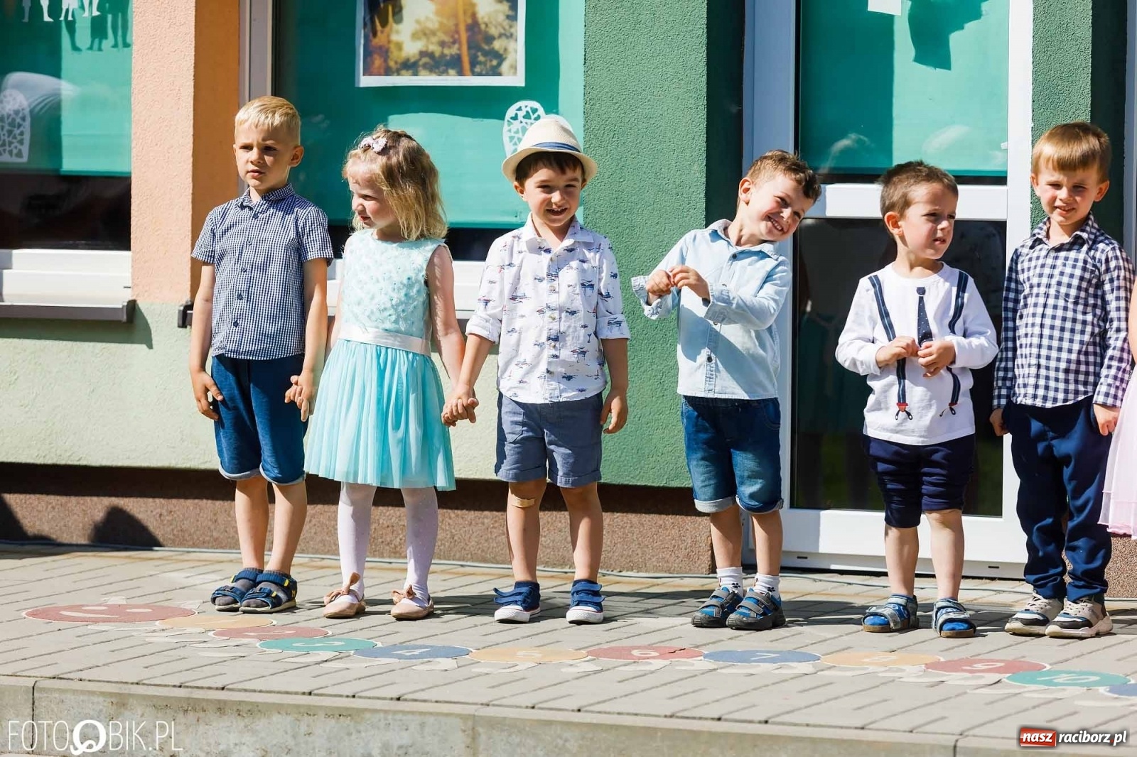 Zdjęcie w galerii na portalu naszraciborz.pl: Piknik rodzinny z okazji Dnia Mamy i Taty w Przedszkolu nr 26 wiadomości z regionu