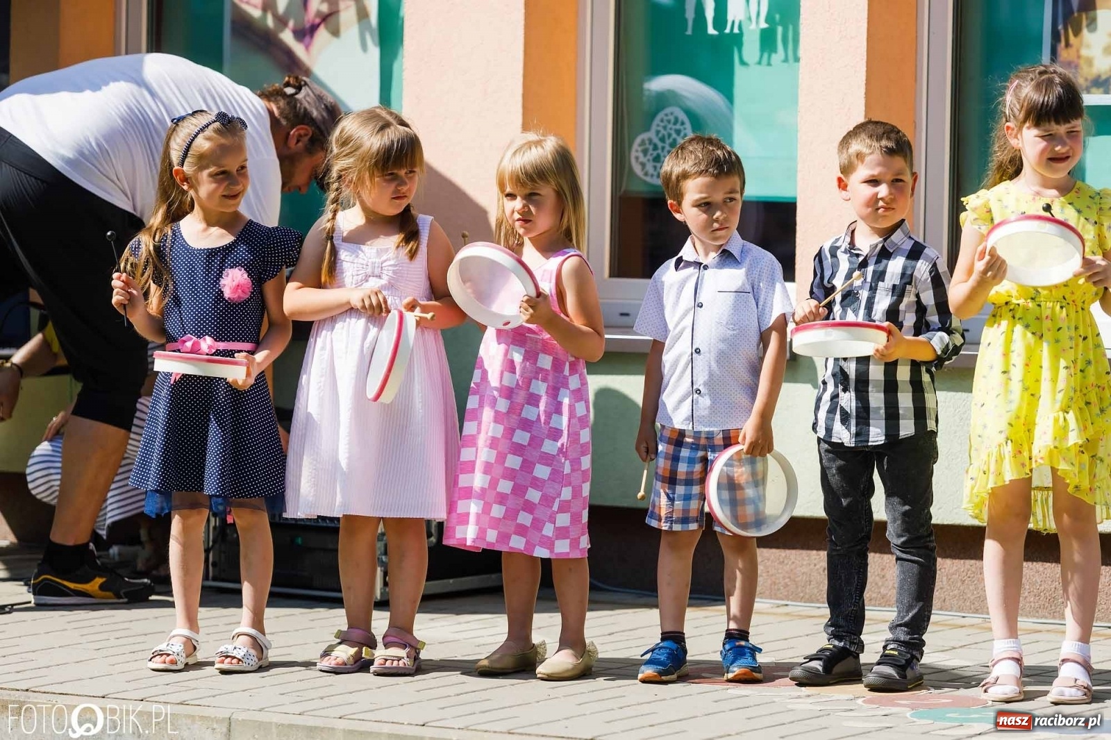 Zdjęcie w galerii na portalu naszraciborz.pl: Piknik rodzinny z okazji Dnia Mamy i Taty w Przedszkolu nr 26 wiadomości z regionu