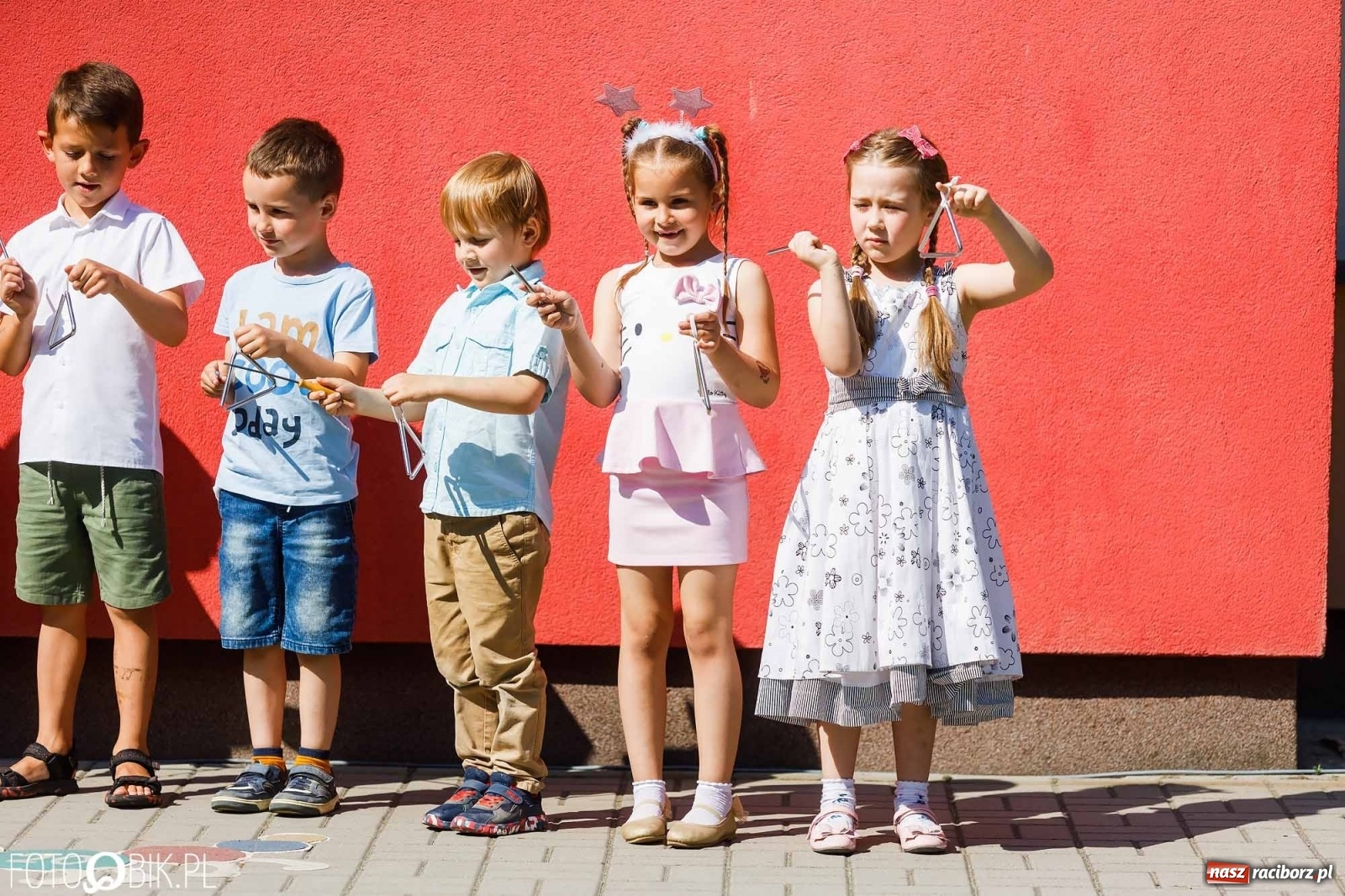 Zdjęcie w galerii na portalu naszraciborz.pl: Piknik rodzinny z okazji Dnia Mamy i Taty w Przedszkolu nr 26 wiadomości z regionu