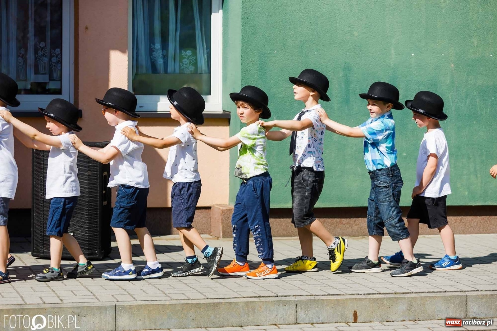 Zdjęcie w galerii na portalu naszraciborz.pl: Piknik rodzinny z okazji Dnia Mamy i Taty w Przedszkolu nr 26 wiadomości z regionu