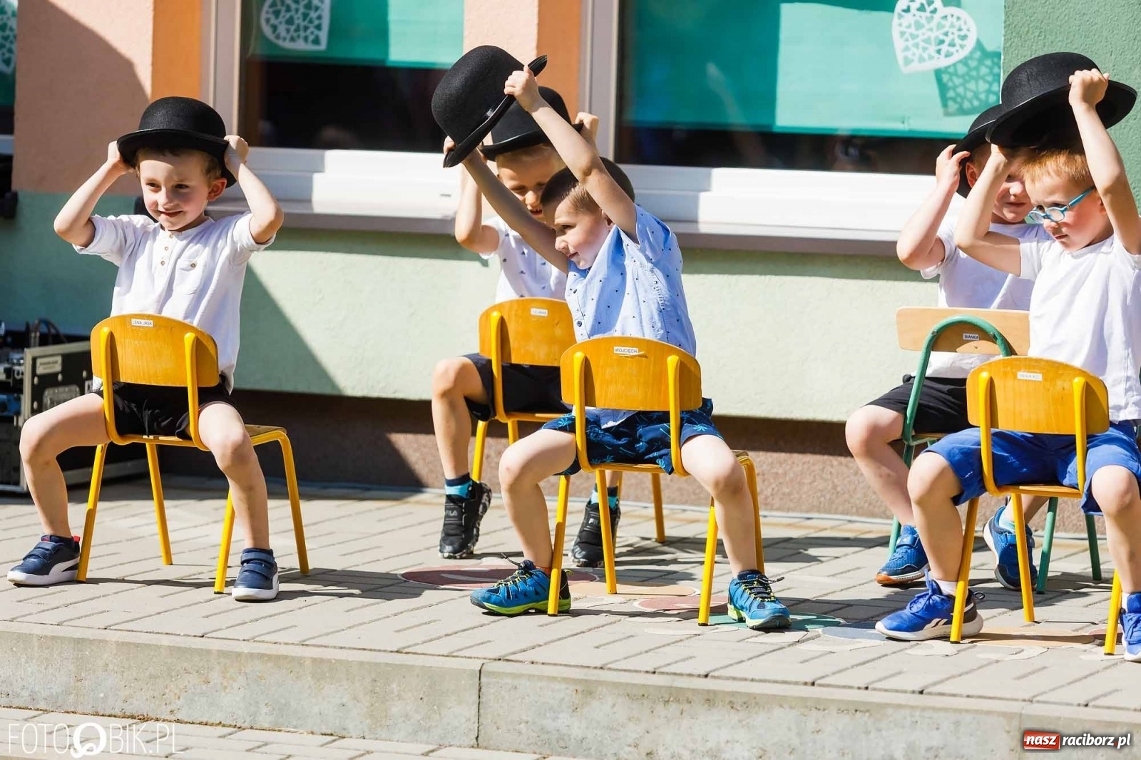 Zdjęcie w galerii na portalu naszraciborz.pl: Piknik rodzinny z okazji Dnia Mamy i Taty w Przedszkolu nr 26 wiadomości z regionu