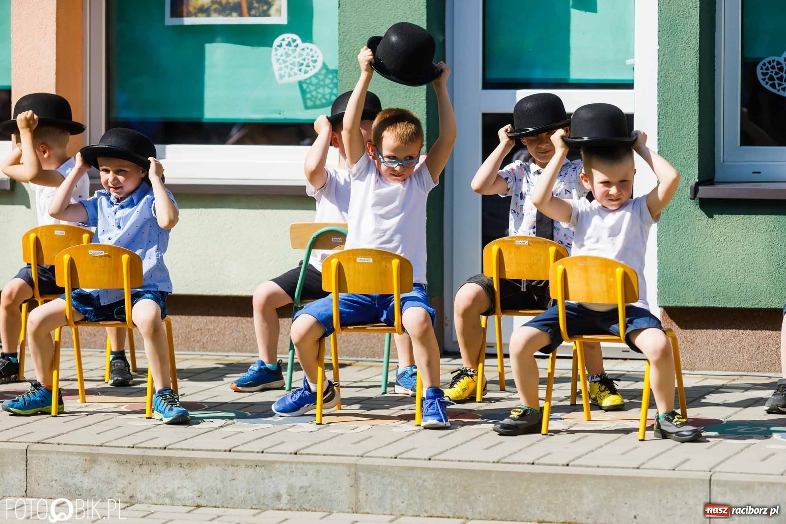 Zdjęcie w galerii na portalu naszraciborz.pl: Piknik rodzinny z okazji Dnia Mamy i Taty w Przedszkolu nr 26 wiadomości z regionu