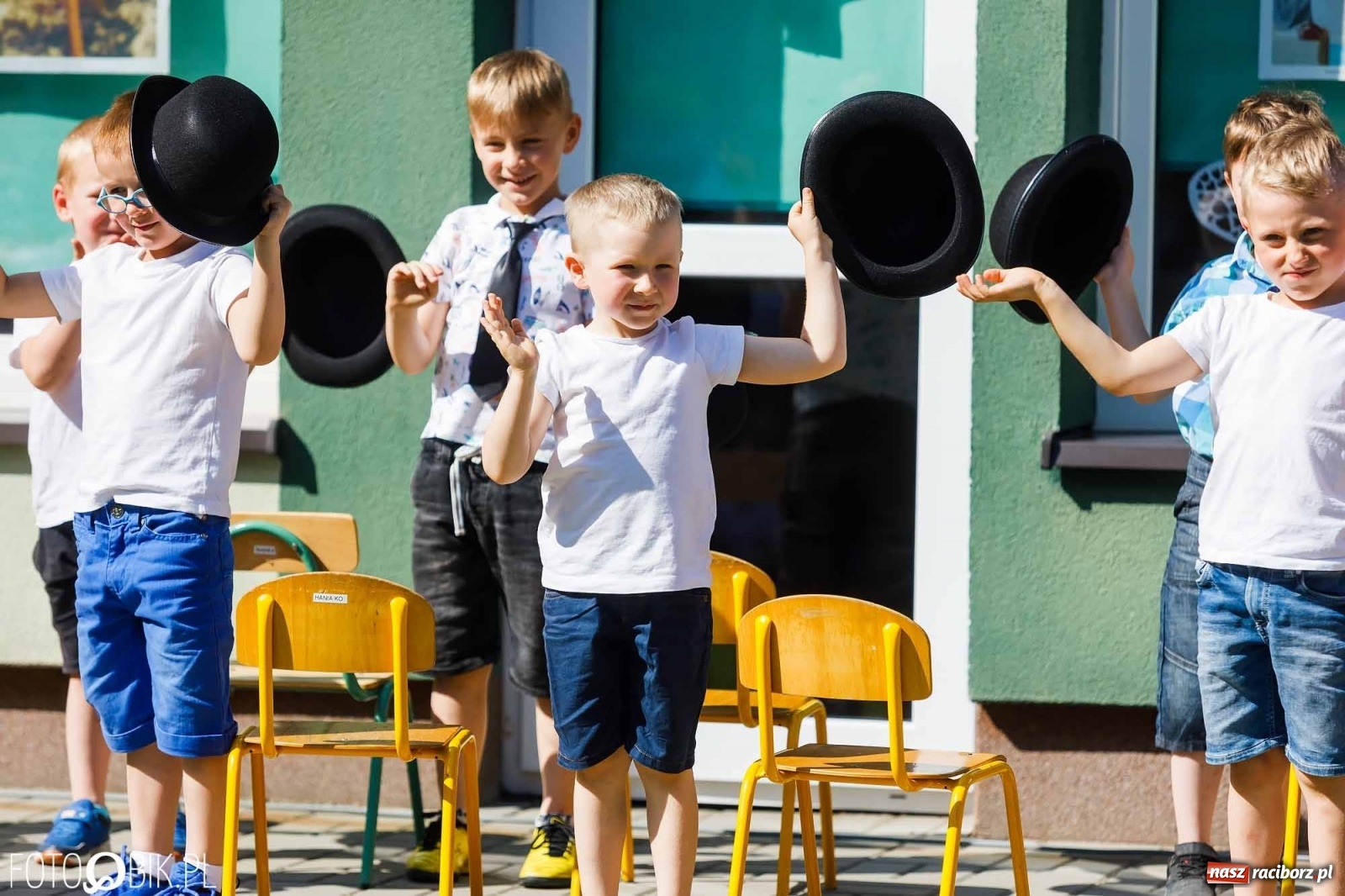 Zdjęcie w galerii na portalu naszraciborz.pl: Piknik rodzinny z okazji Dnia Mamy i Taty w Przedszkolu nr 26 wiadomości z regionu