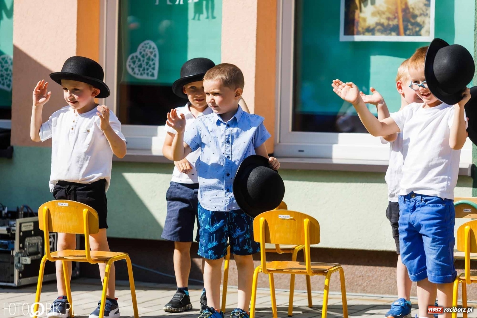 Zdjęcie w galerii na portalu naszraciborz.pl: Piknik rodzinny z okazji Dnia Mamy i Taty w Przedszkolu nr 26 wiadomości z regionu