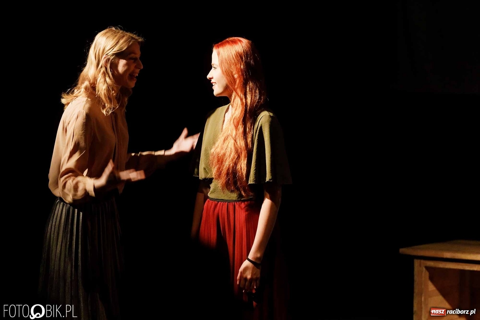 Zdjęcie w galerii na portalu naszraciborz.pl: Ciągnie wiosna. Spektakl w wykonaniu Grupy Melpomena w DK Strzecha wiadomości z regionu