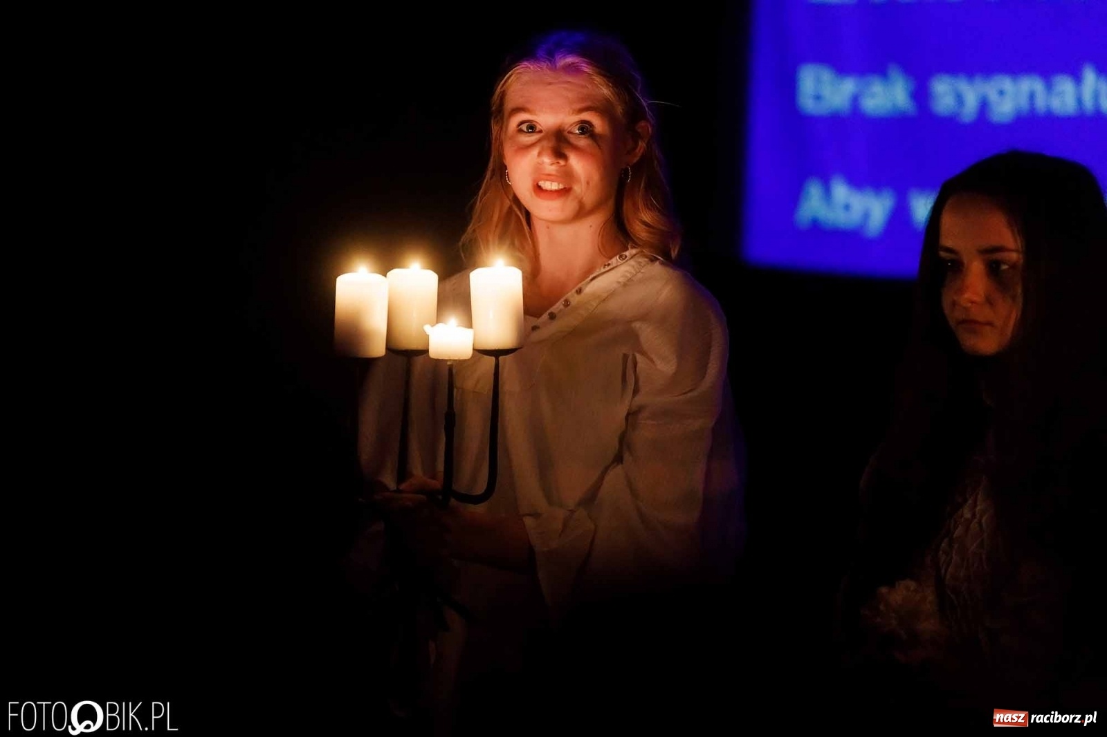 Zdjęcie w galerii na portalu naszraciborz.pl: Ciągnie wiosna. Spektakl w wykonaniu Grupy Melpomena w DK Strzecha wiadomości z regionu