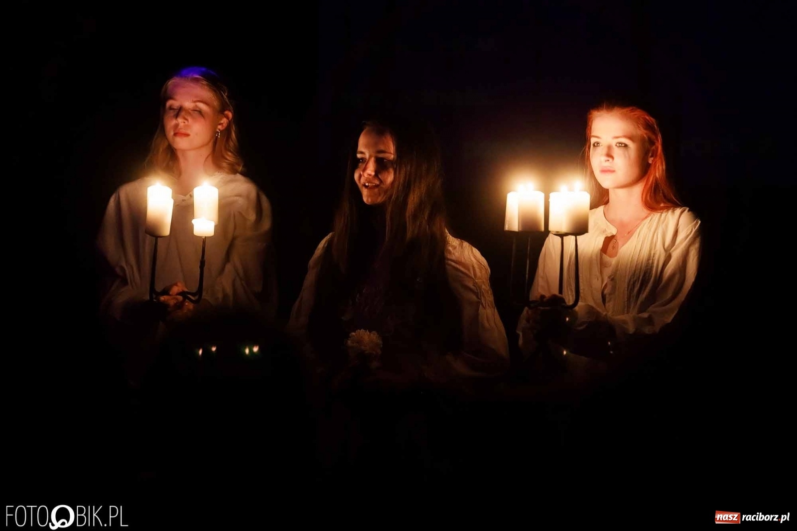 Zdjęcie w galerii na portalu naszraciborz.pl: Ciągnie wiosna. Spektakl w wykonaniu Grupy Melpomena w DK Strzecha wiadomości z regionu