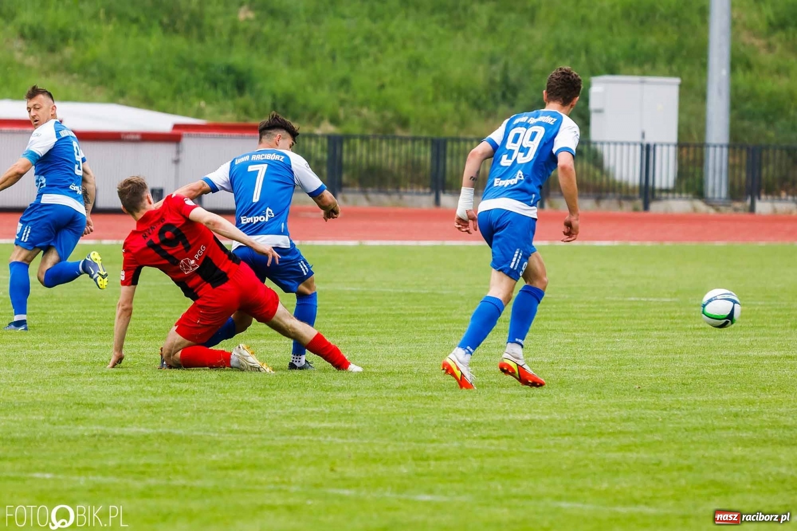 Zdjęcie w galerii na portalu naszraciborz.pl: Unia rybnicki Rymer zdemolowała i do IV ligi awansowała [FOTO] wiadomości z regionu