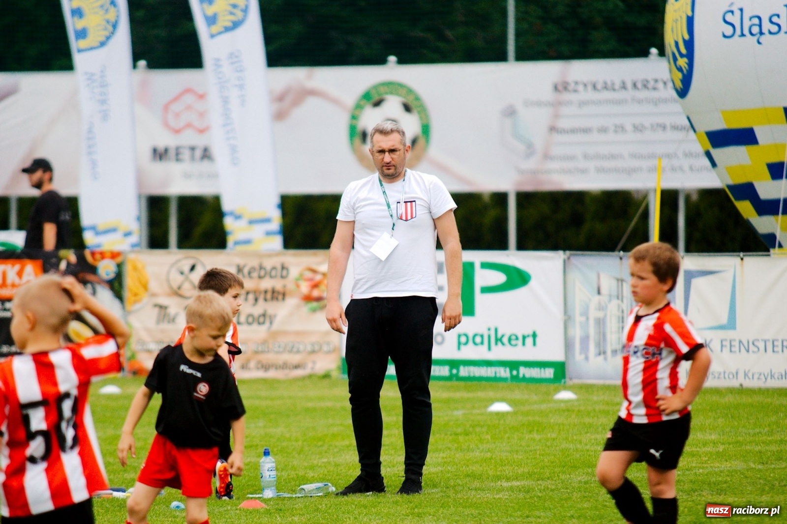 Zdjęcie w galerii na portalu naszraciborz.pl: Walka o każdą piłkę. Ruszyła IX edycja Tworków Cup [FOTO] wiadomości z regionu