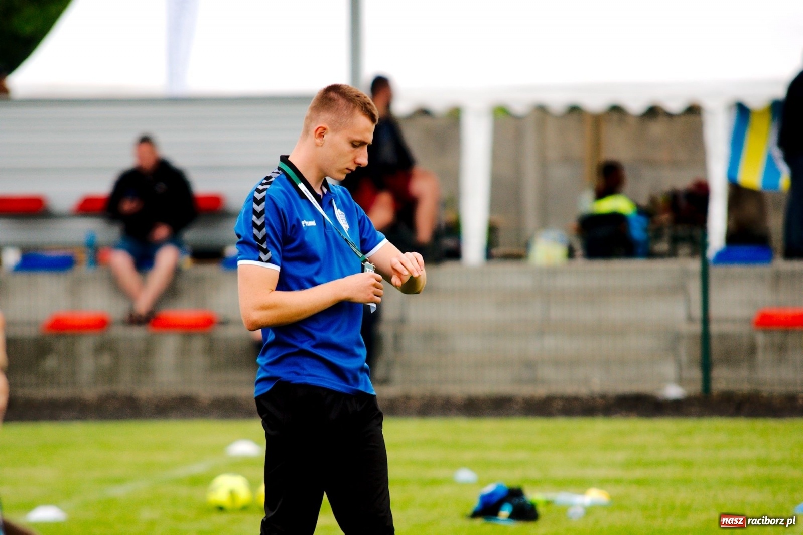 Zdjęcie w galerii na portalu naszraciborz.pl: Walka o każdą piłkę. Ruszyła IX edycja Tworków Cup [FOTO] wiadomości z regionu