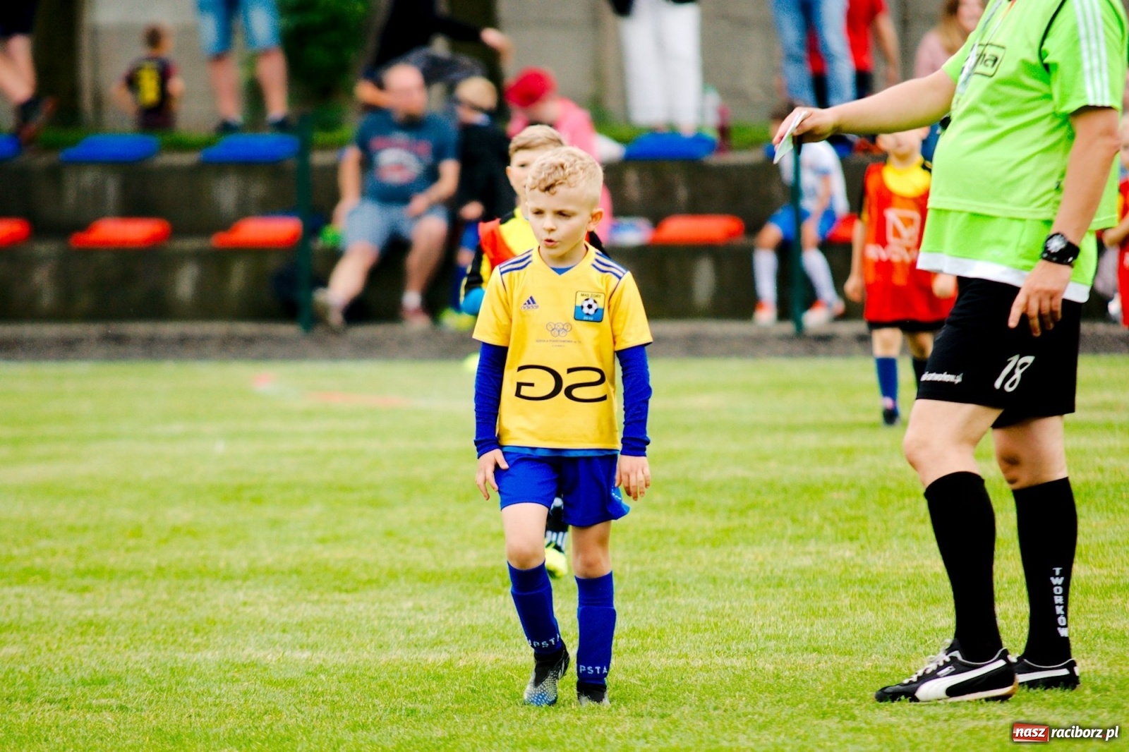 Zdjęcie w galerii na portalu naszraciborz.pl: Walka o każdą piłkę. Ruszyła IX edycja Tworków Cup [FOTO] wiadomości z regionu