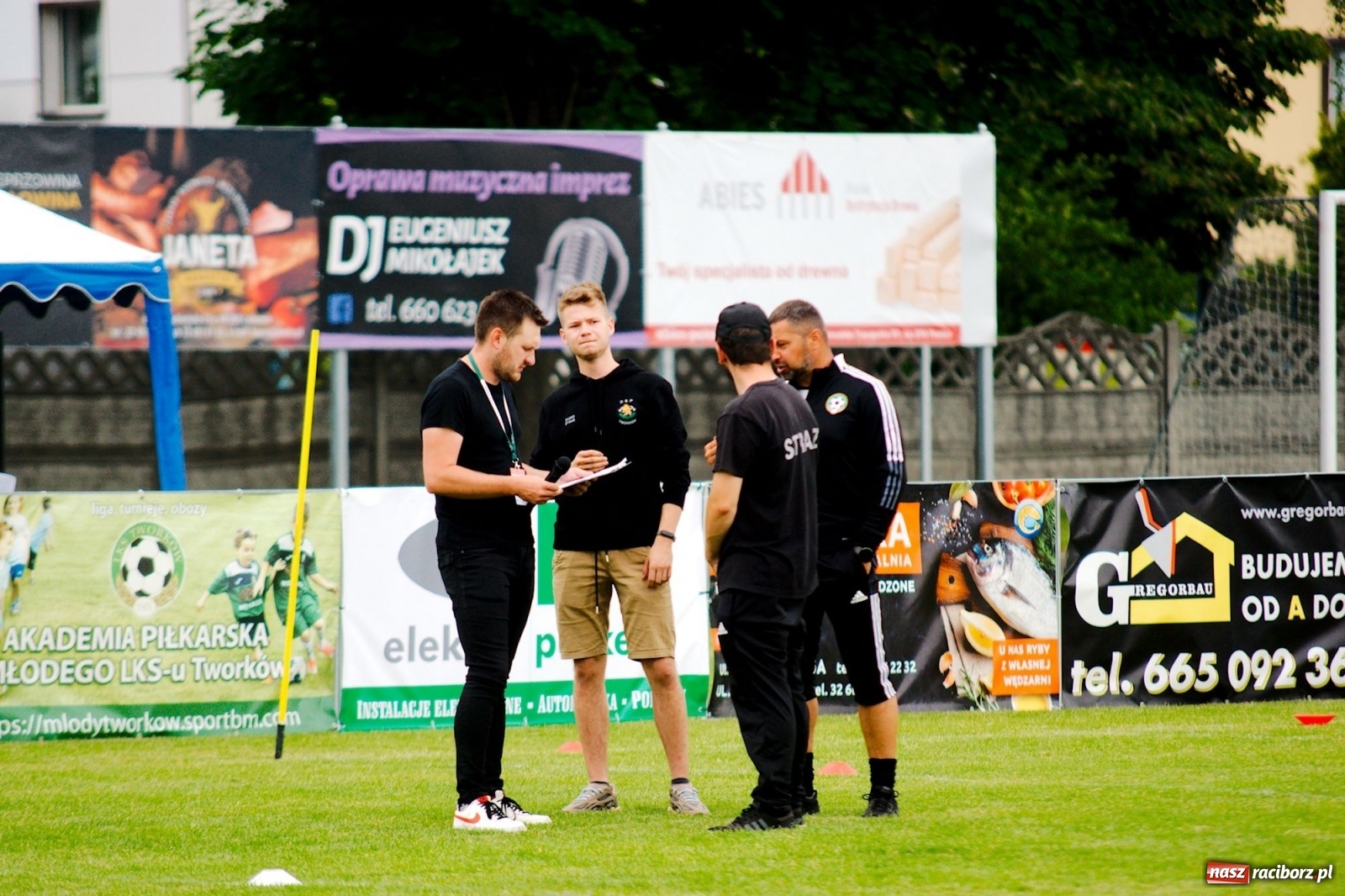 Zdjęcie w galerii na portalu naszraciborz.pl: Walka o każdą piłkę. Ruszyła IX edycja Tworków Cup [FOTO] wiadomości z regionu