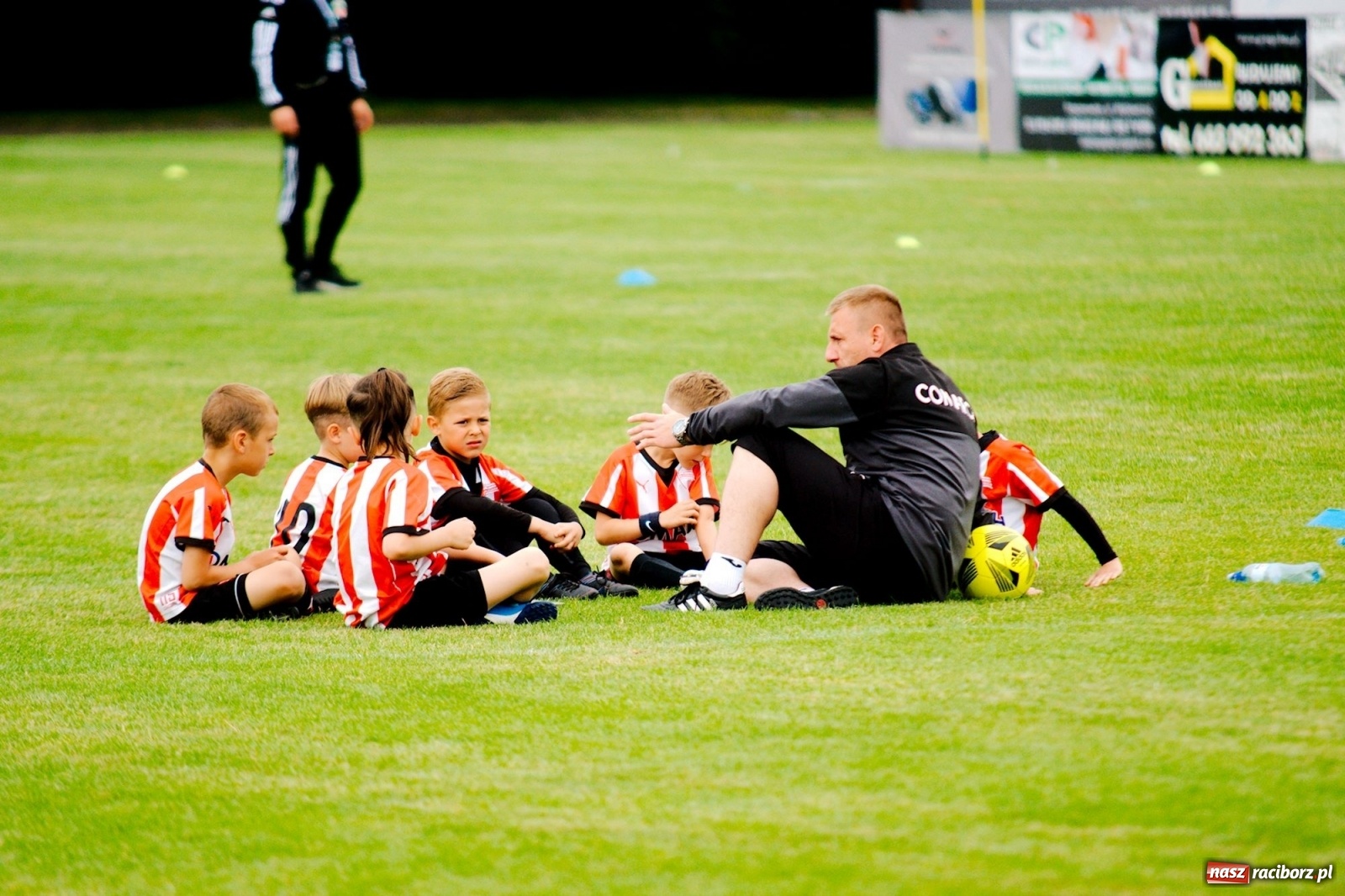 Zdjęcie w galerii na portalu naszraciborz.pl: Walka o każdą piłkę. Ruszyła IX edycja Tworków Cup [FOTO] wiadomości z regionu