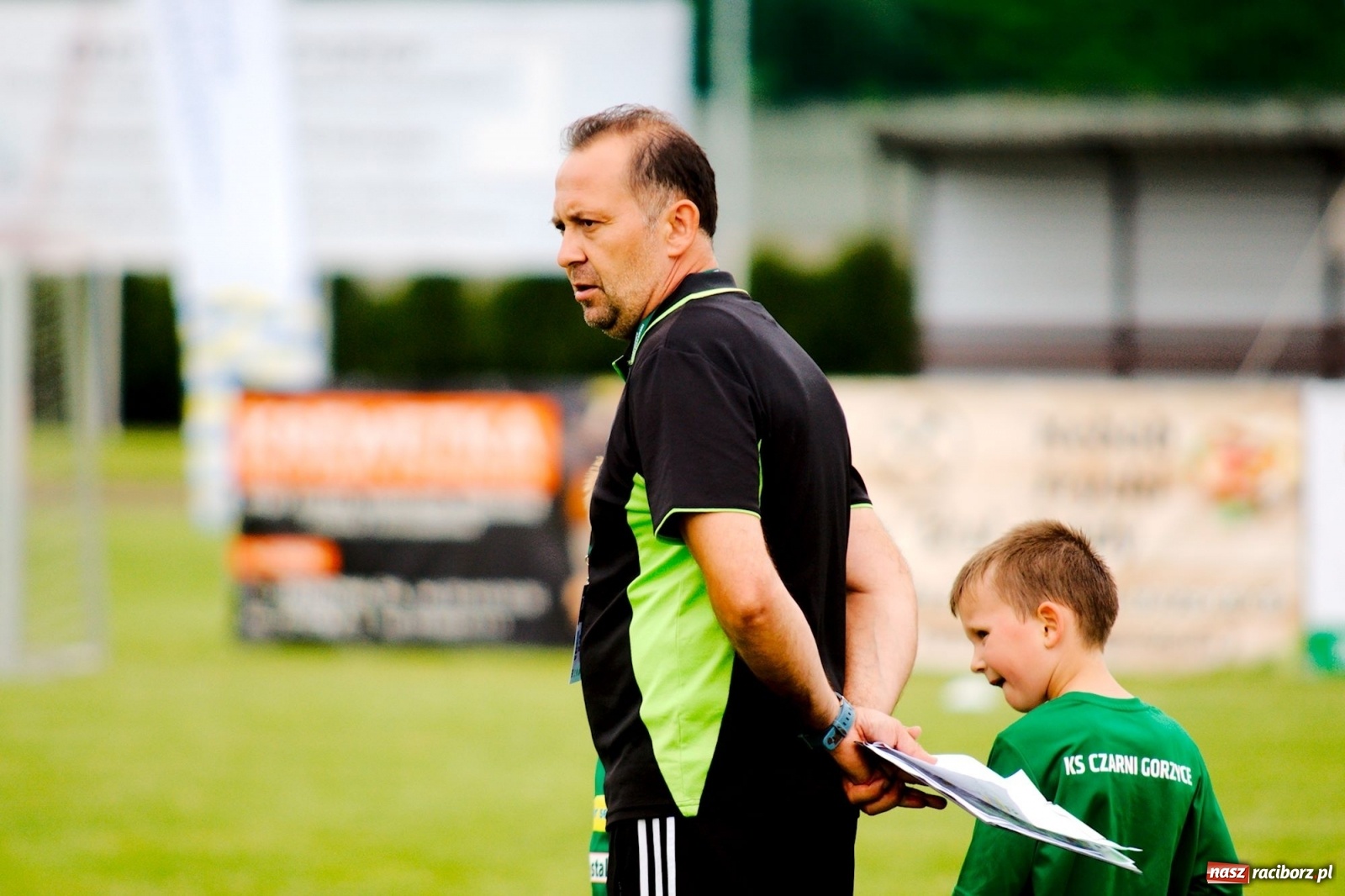 Zdjęcie w galerii na portalu naszraciborz.pl: Walka o każdą piłkę. Ruszyła IX edycja Tworków Cup [FOTO] wiadomości z regionu