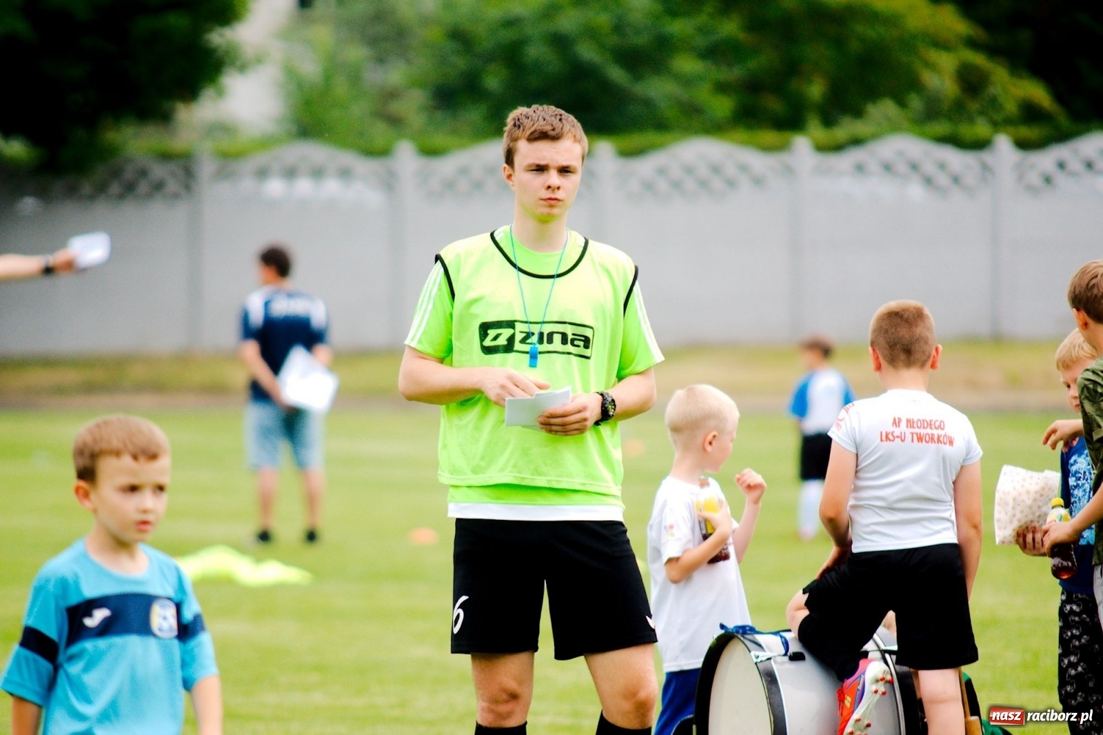 Zdjęcie w galerii na portalu naszraciborz.pl: Walka o każdą piłkę. Ruszyła IX edycja Tworków Cup [FOTO] wiadomości z regionu