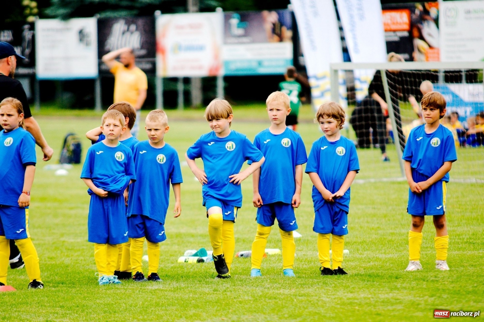Zdjęcie w galerii na portalu naszraciborz.pl: Walka o każdą piłkę. Ruszyła IX edycja Tworków Cup [FOTO] wiadomości z regionu