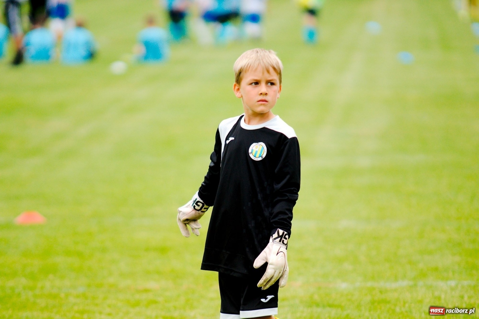 Zdjęcie w galerii na portalu naszraciborz.pl: Walka o każdą piłkę. Ruszyła IX edycja Tworków Cup [FOTO] wiadomości z regionu