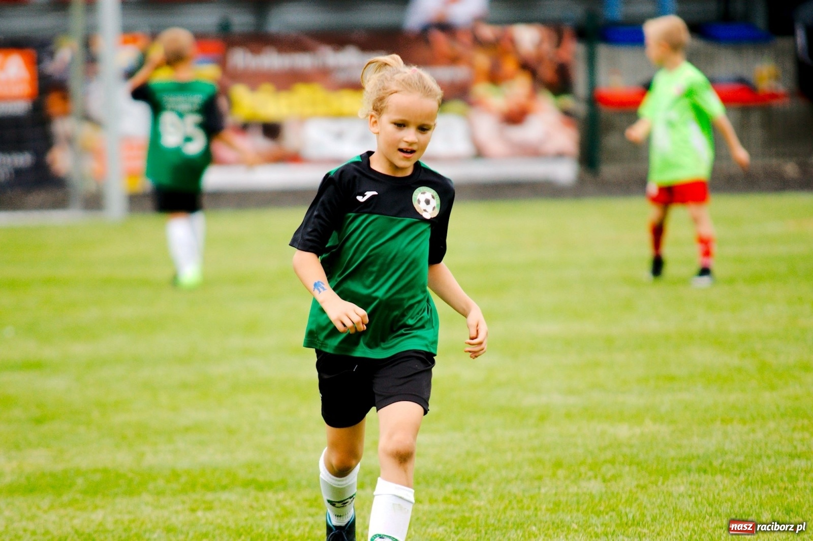 Zdjęcie w galerii na portalu naszraciborz.pl: Walka o każdą piłkę. Ruszyła IX edycja Tworków Cup [FOTO] wiadomości z regionu