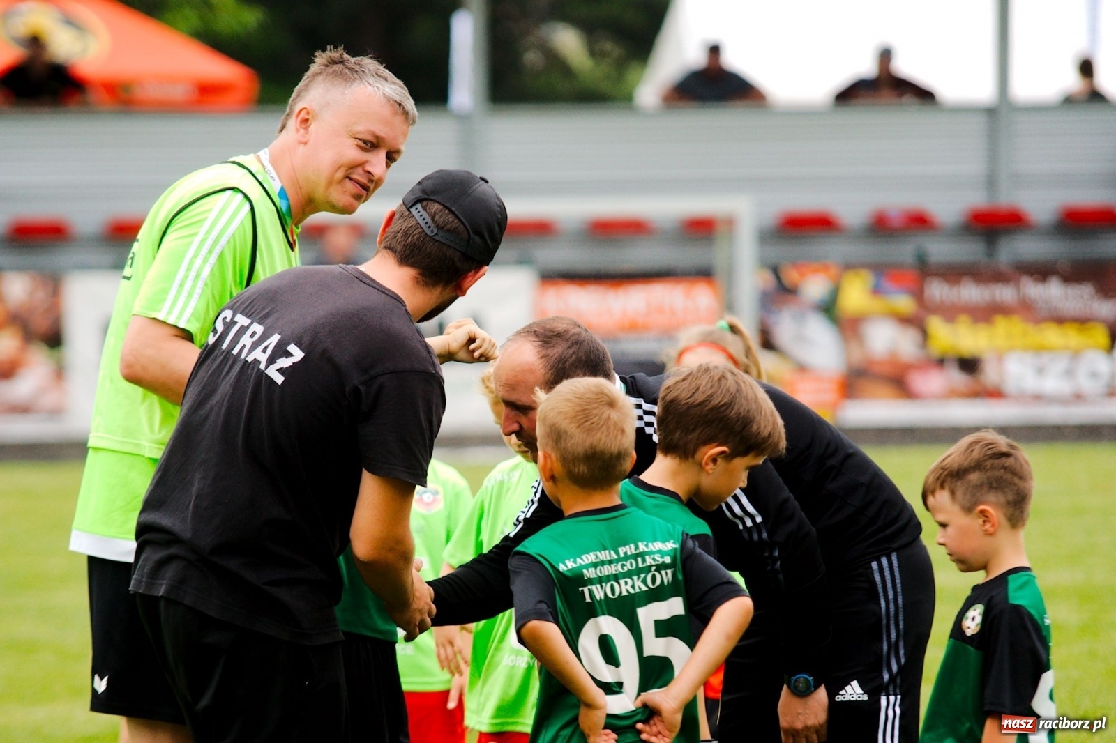 Zdjęcie w galerii na portalu naszraciborz.pl: Walka o każdą piłkę. Ruszyła IX edycja Tworków Cup [FOTO] wiadomości z regionu