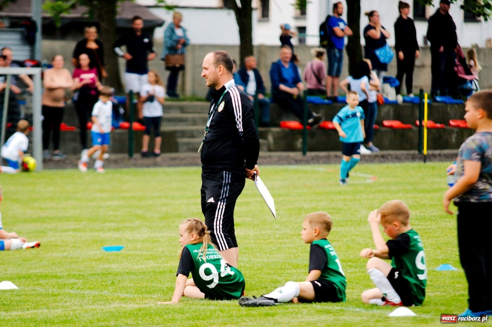 Zdjęcie w galerii na portalu naszraciborz.pl: Walka o każdą piłkę. Ruszyła IX edycja Tworków Cup [FOTO] wiadomości z regionu