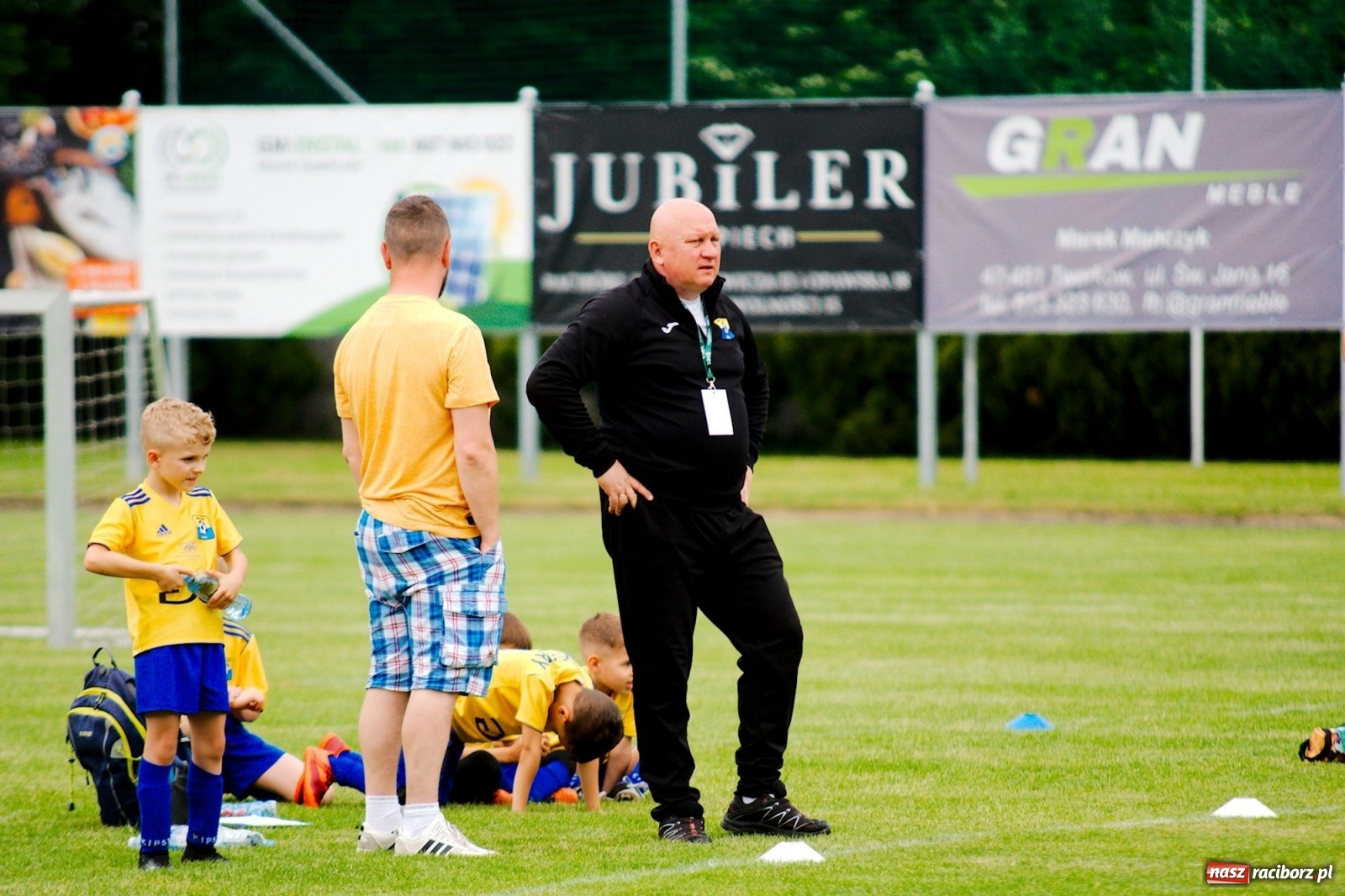 Zdjęcie w galerii na portalu naszraciborz.pl: Walka o każdą piłkę. Ruszyła IX edycja Tworków Cup [FOTO] wiadomości z regionu