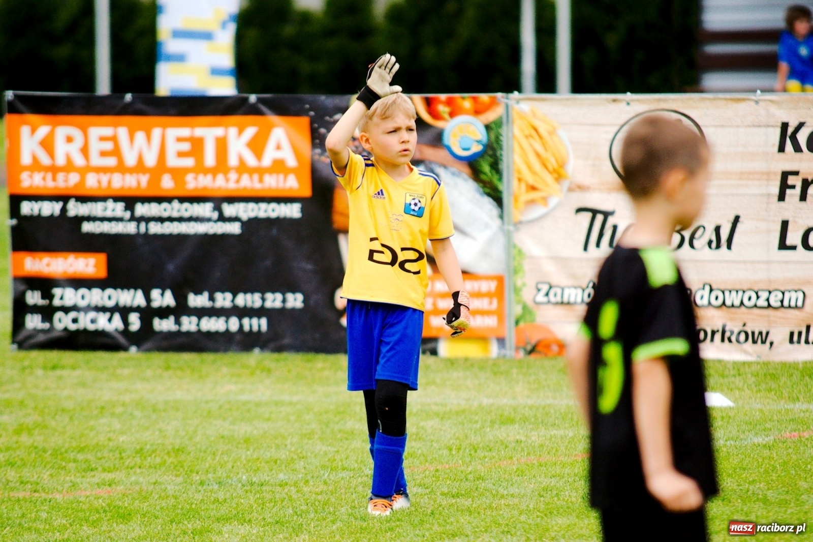 Zdjęcie w galerii na portalu naszraciborz.pl: Walka o każdą piłkę. Ruszyła IX edycja Tworków Cup [FOTO] wiadomości z regionu