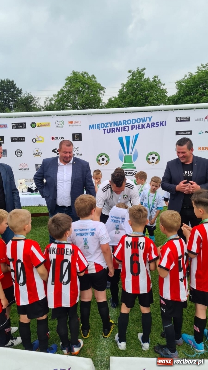 Zdjęcie w galerii na portalu naszraciborz.pl: Walka o każdą piłkę. Ruszyła IX edycja Tworków Cup [FOTO] wiadomości z regionu