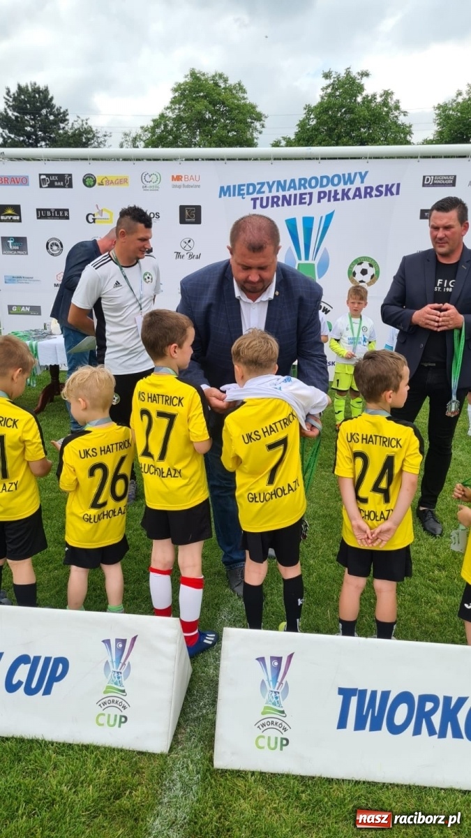 Zdjęcie w galerii na portalu naszraciborz.pl: Walka o każdą piłkę. Ruszyła IX edycja Tworków Cup [FOTO] wiadomości z regionu