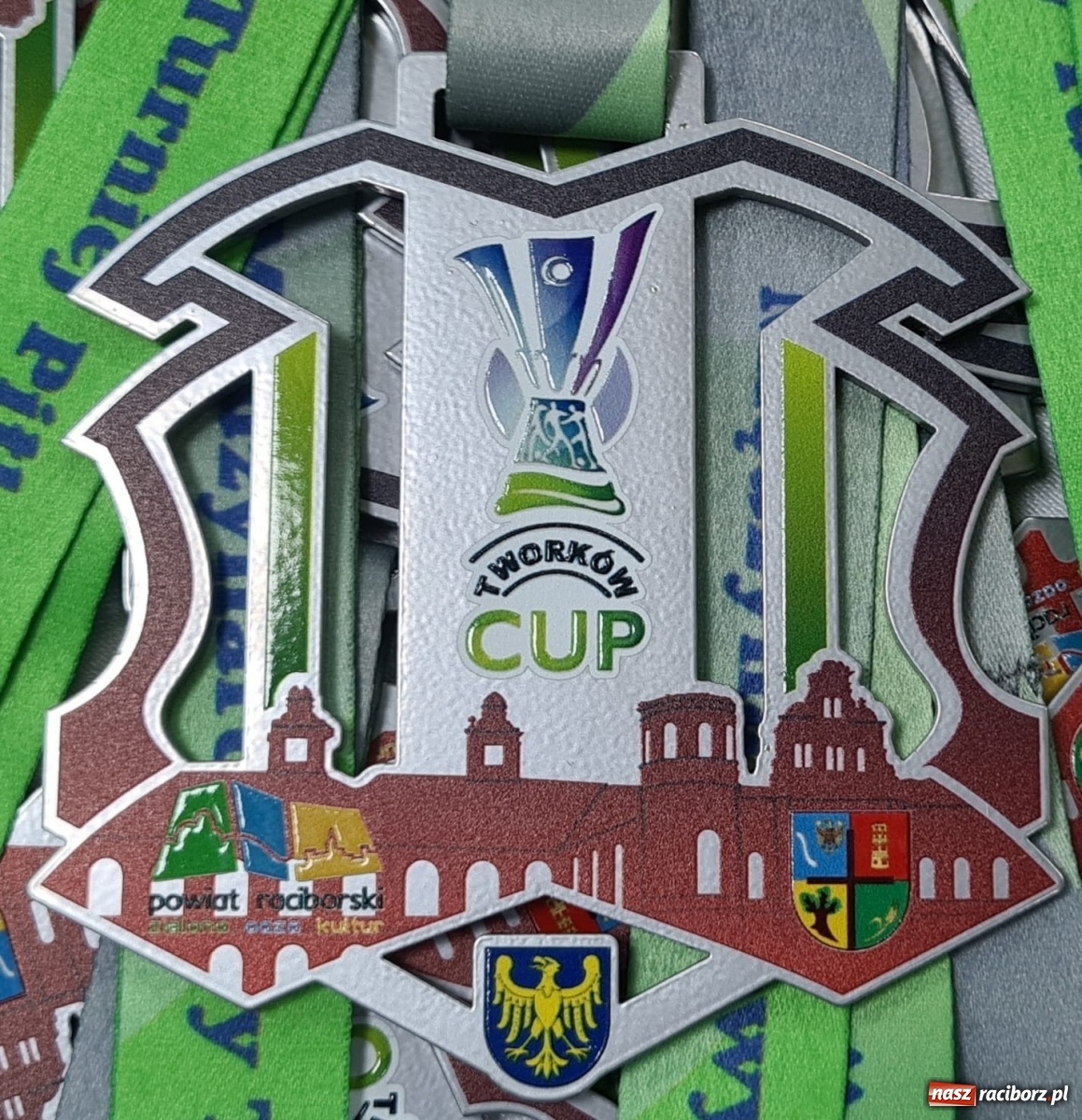 Zdjęcie w galerii na portalu naszraciborz.pl: Walka o każdą piłkę. Ruszyła IX edycja Tworków Cup [FOTO] wiadomości z regionu