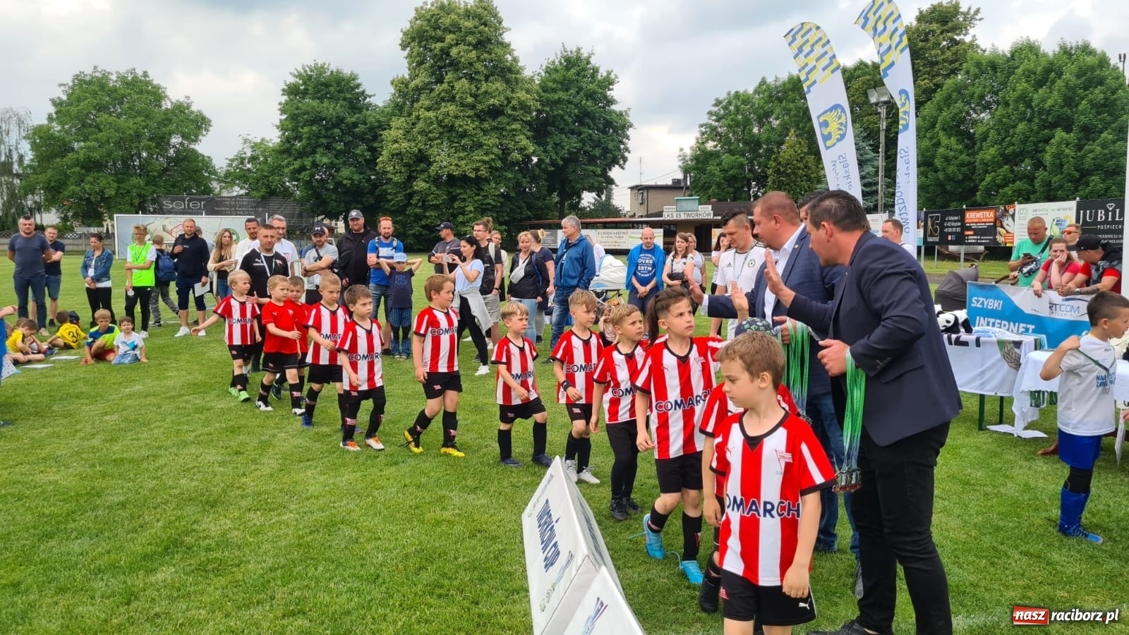 Zdjęcie w galerii na portalu naszraciborz.pl: Walka o każdą piłkę. Ruszyła IX edycja Tworków Cup [FOTO] wiadomości z regionu