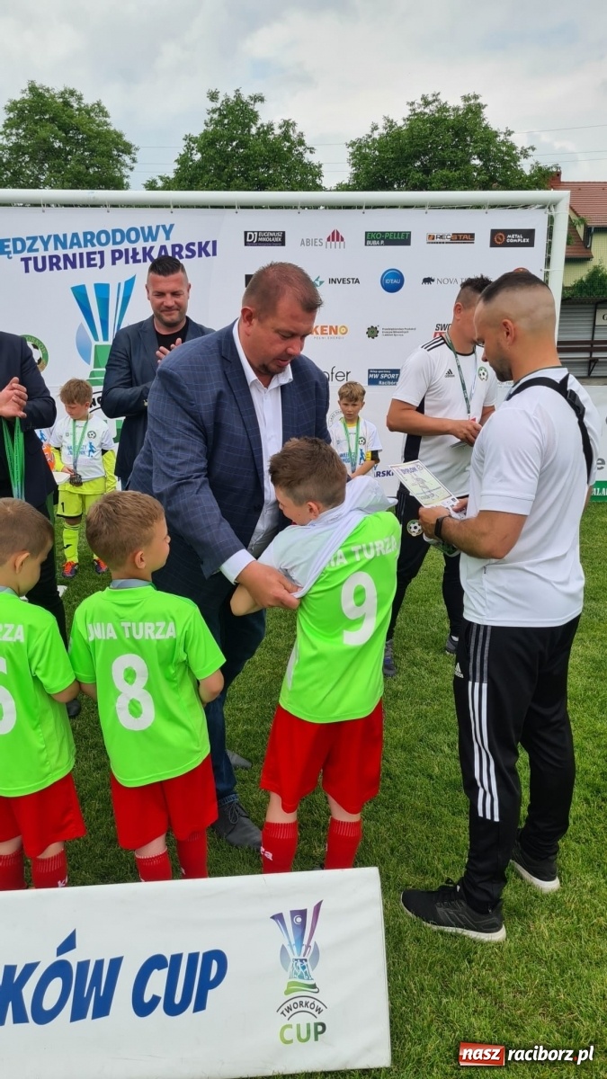 Zdjęcie w galerii na portalu naszraciborz.pl: Walka o każdą piłkę. Ruszyła IX edycja Tworków Cup [FOTO] wiadomości z regionu