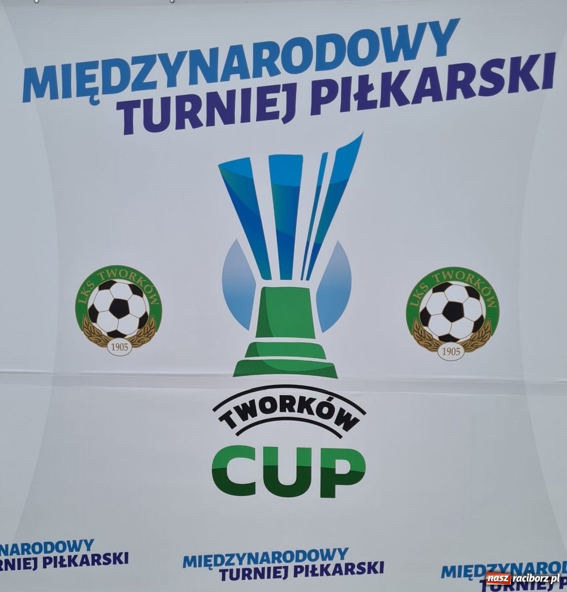 Zdjęcie w galerii na portalu naszraciborz.pl: Walka o każdą piłkę. Ruszyła IX edycja Tworków Cup [FOTO] wiadomości z regionu