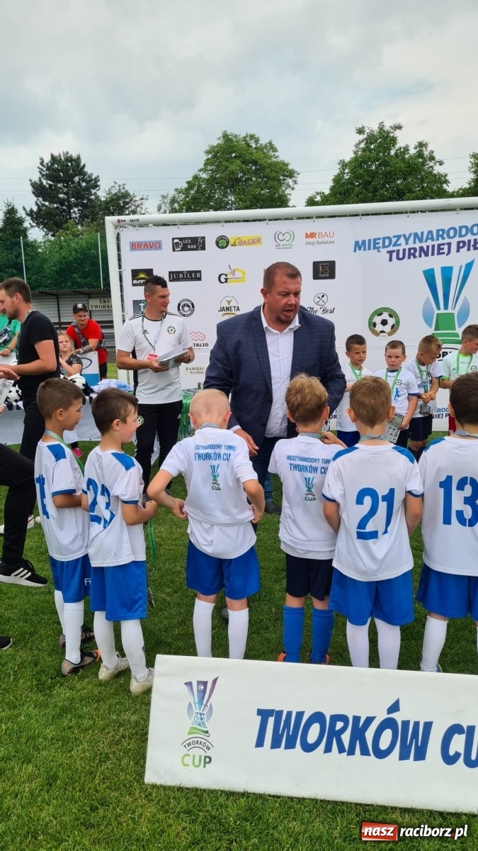 Zdjęcie w galerii na portalu naszraciborz.pl: Walka o każdą piłkę. Ruszyła IX edycja Tworków Cup [FOTO] wiadomości z regionu