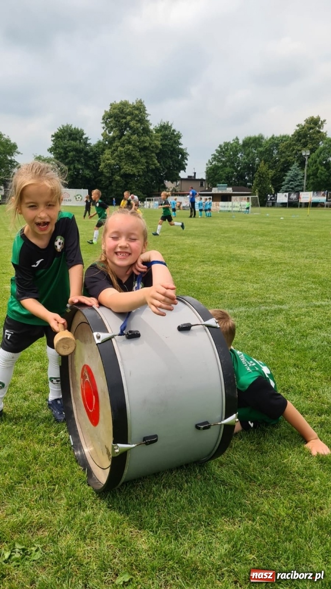 Zdjęcie w galerii na portalu naszraciborz.pl: Walka o każdą piłkę. Ruszyła IX edycja Tworków Cup [FOTO] wiadomości z regionu
