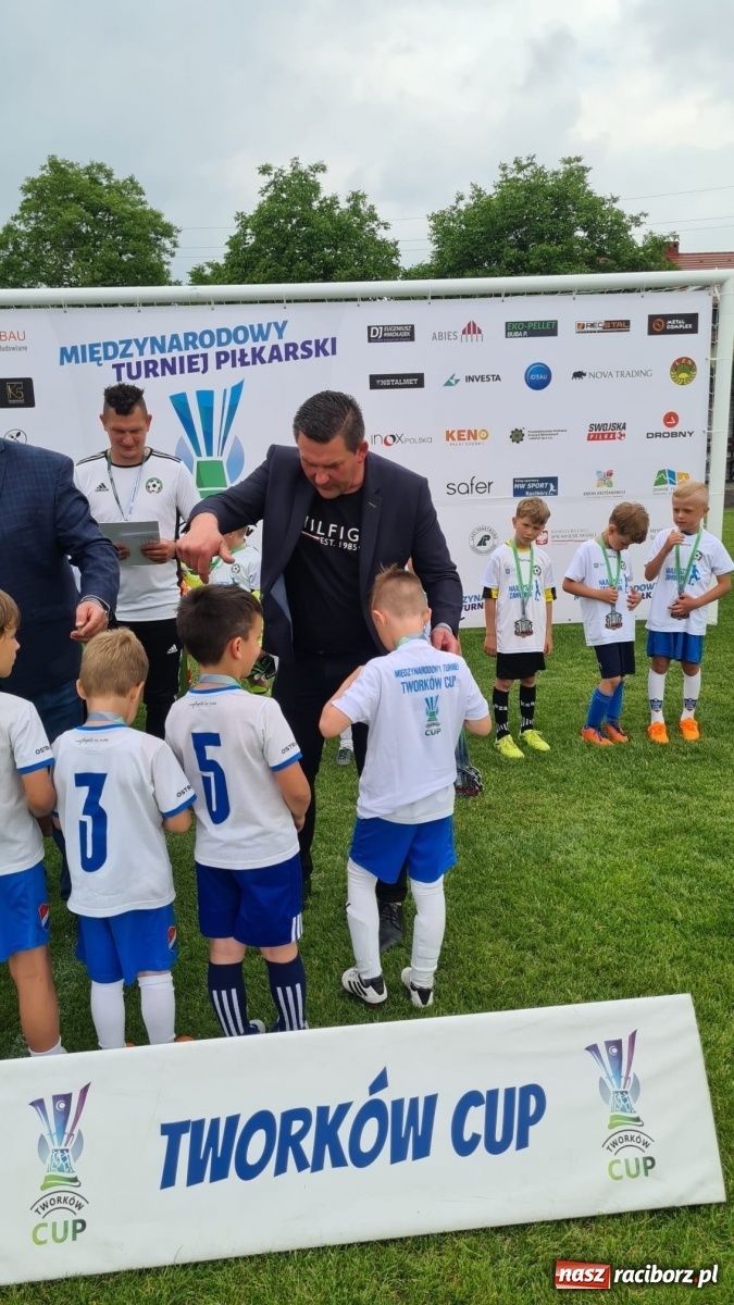 Zdjęcie w galerii na portalu naszraciborz.pl: Walka o każdą piłkę. Ruszyła IX edycja Tworków Cup [FOTO] wiadomości z regionu