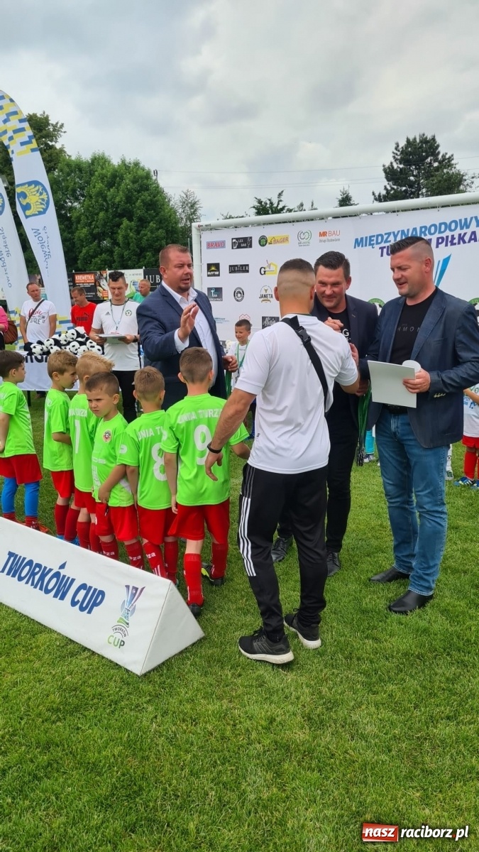 Zdjęcie w galerii na portalu naszraciborz.pl: Walka o każdą piłkę. Ruszyła IX edycja Tworków Cup [FOTO] wiadomości z regionu