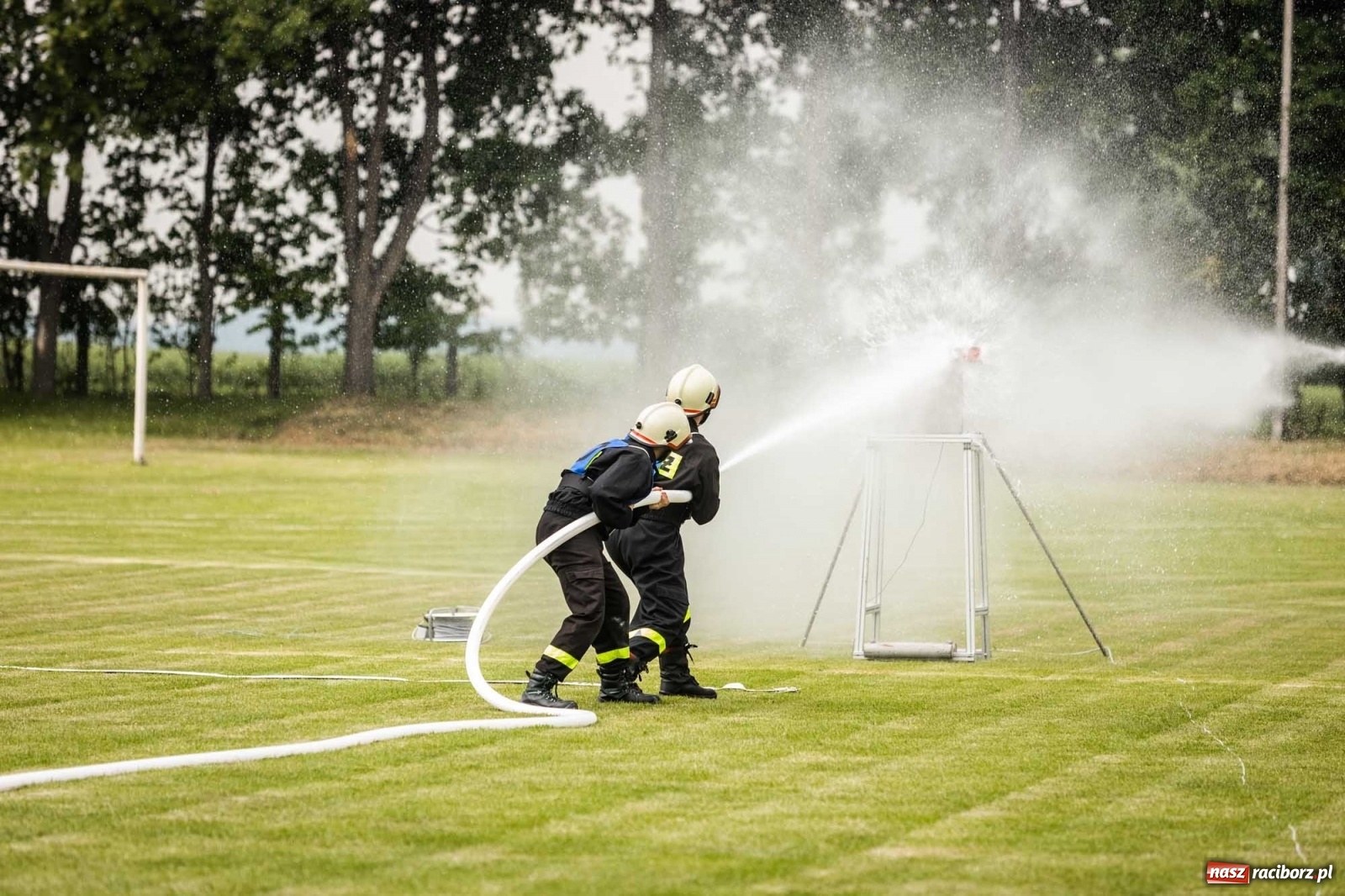 Zdjęcie w galerii na portalu naszraciborz.pl: Nie ma mocnych na Samborowice. Zgarnęli wszystko w zawodach strażackich gminy Pietrowice Wielkie wiadomości z regionu