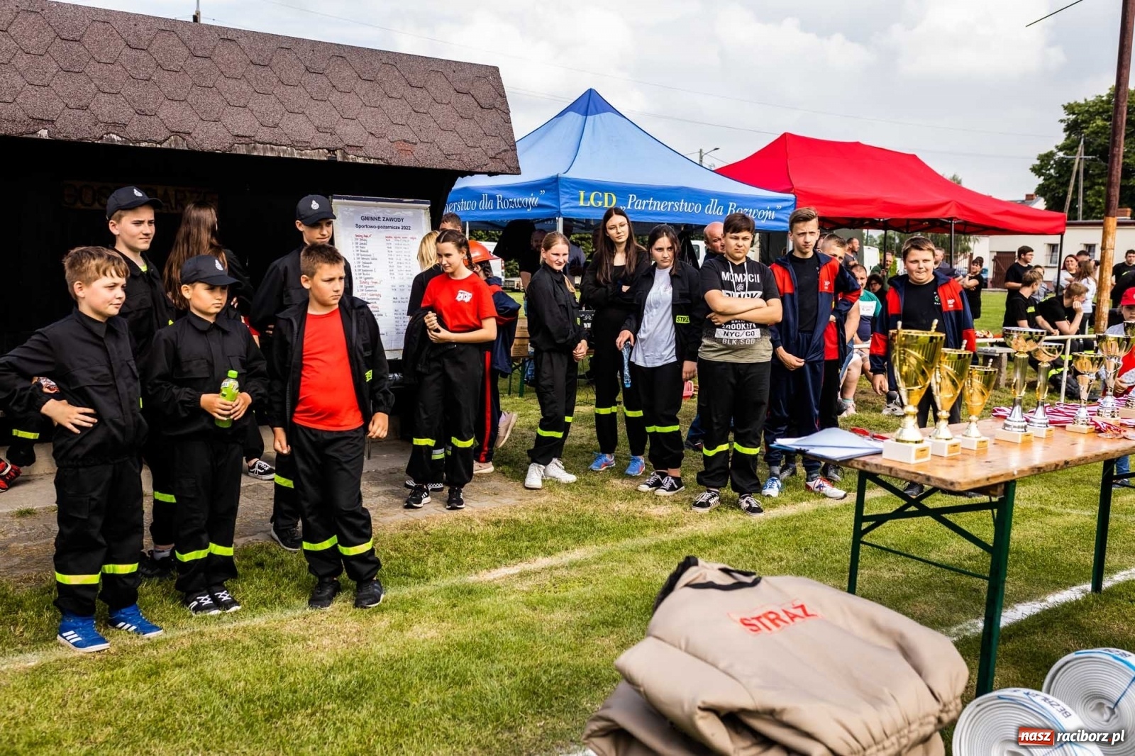 Zdjęcie w galerii na portalu naszraciborz.pl: Nie ma mocnych na Samborowice. Zgarnęli wszystko w zawodach strażackich gminy Pietrowice Wielkie wiadomości z regionu