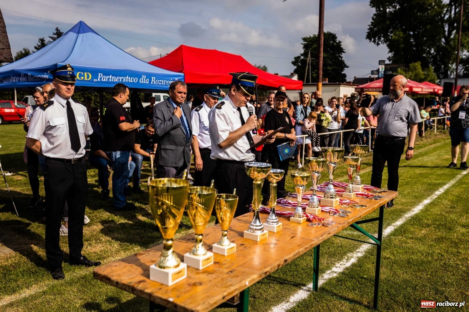 Zdjęcie w galerii na portalu naszraciborz.pl: Nie ma mocnych na Samborowice. Zgarnęli wszystko w zawodach strażackich gminy Pietrowice Wielkie wiadomości z regionu