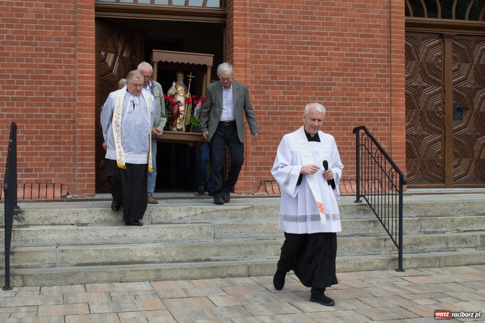 Zdjęcie w galerii na portalu naszraciborz.pl: W Brzeziu odbyła się procesja na św. Urbana [FOTO i WIDEO] wiadomości z regionu