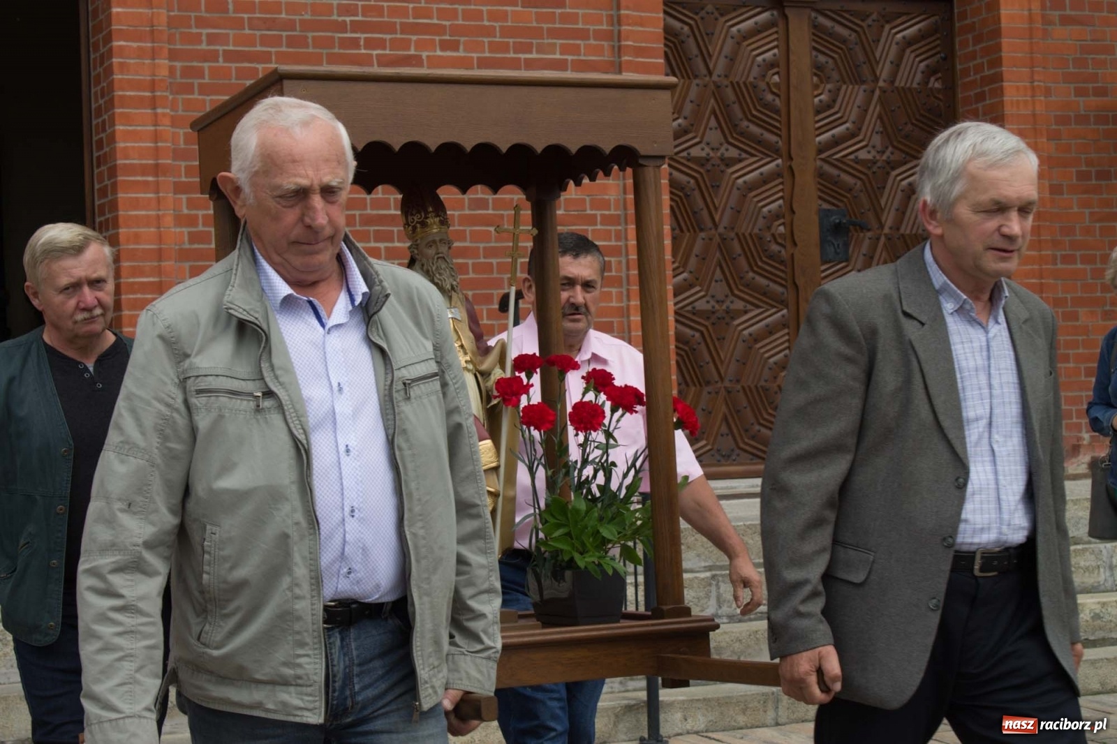 Zdjęcie w galerii na portalu naszraciborz.pl: W Brzeziu odbyła się procesja na św. Urbana [FOTO i WIDEO] wiadomości z regionu