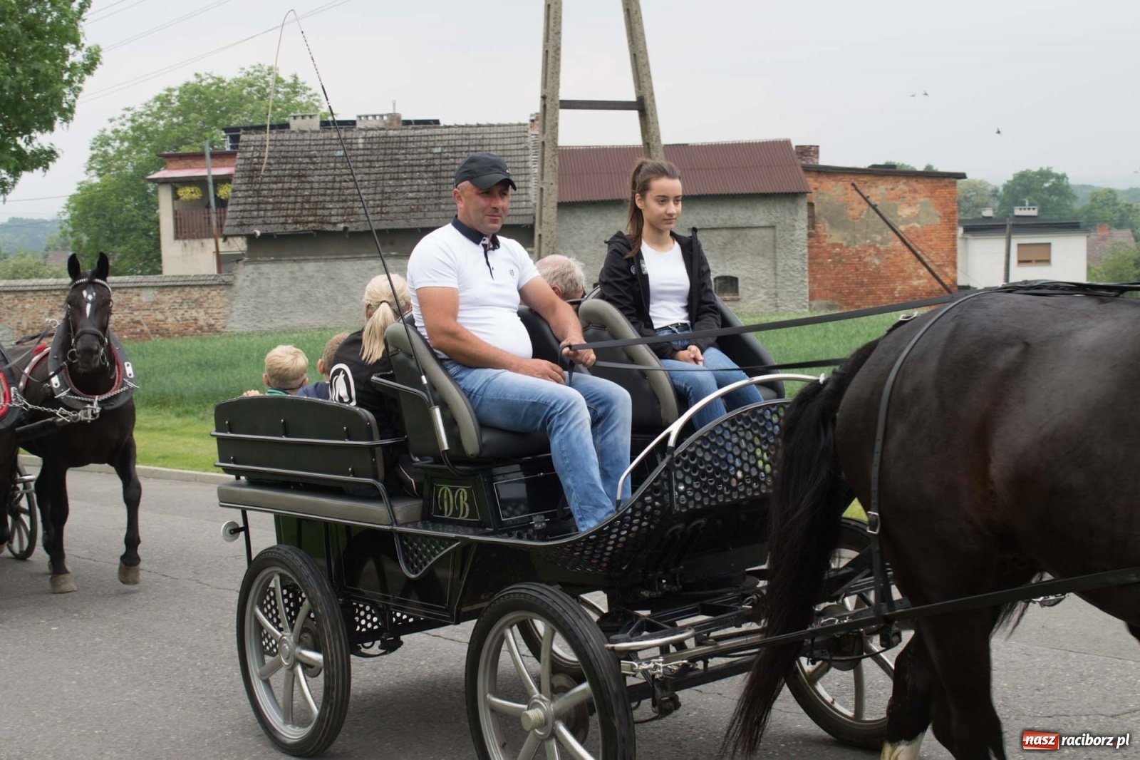 Zdjęcie w galerii na portalu naszraciborz.pl: W Brzeziu odbyła się procesja na św. Urbana [FOTO i WIDEO] wiadomości z regionu