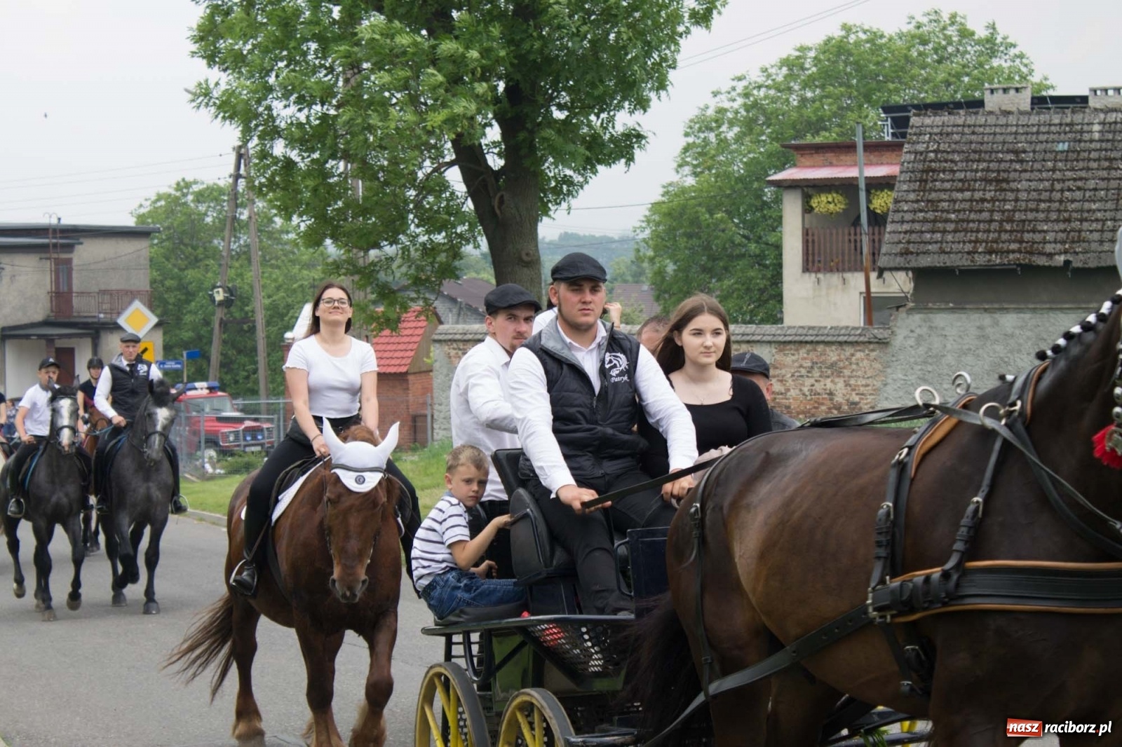Zdjęcie w galerii na portalu naszraciborz.pl: W Brzeziu odbyła się procesja na św. Urbana [FOTO i WIDEO] wiadomości z regionu