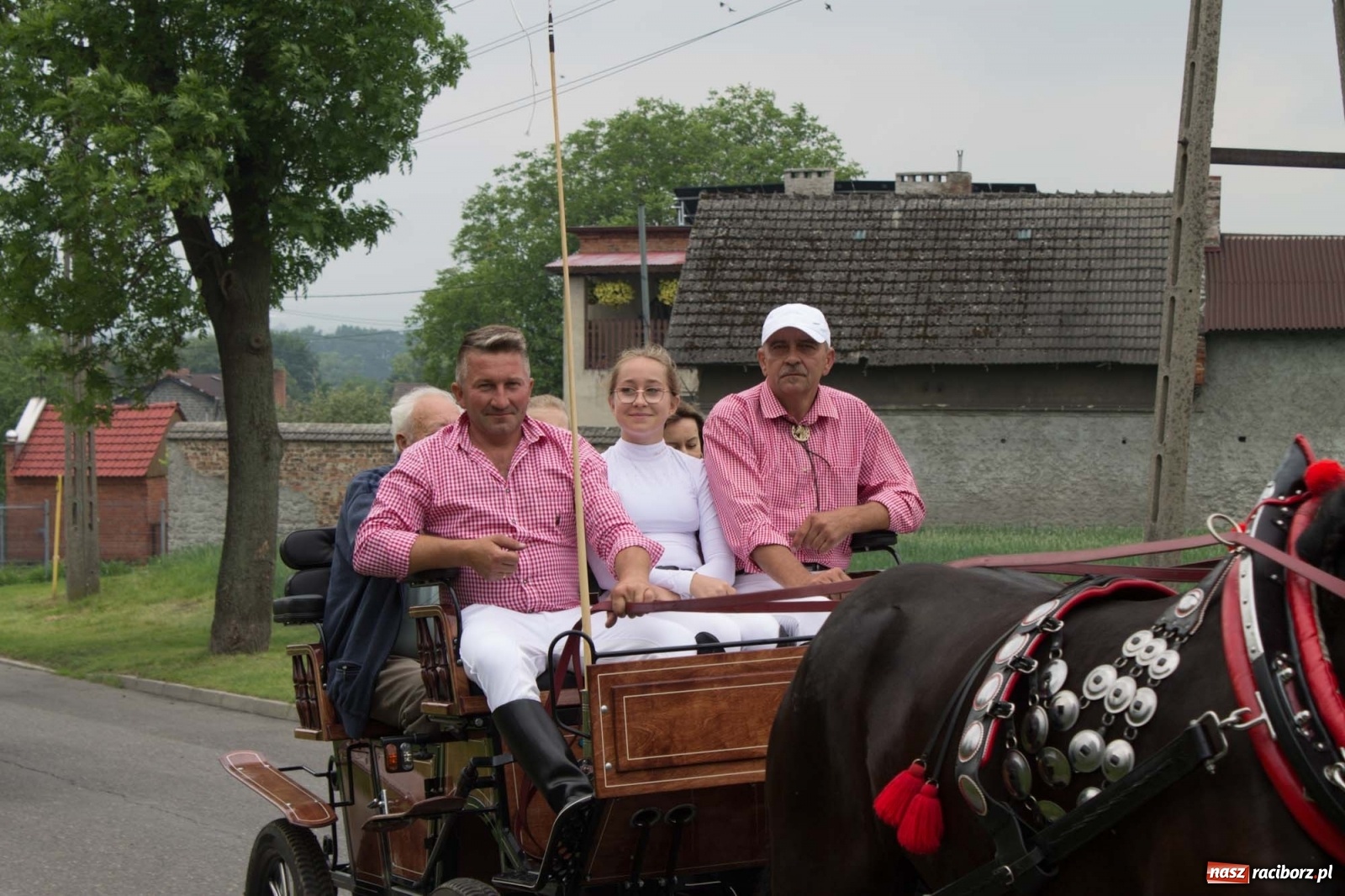 Zdjęcie w galerii na portalu naszraciborz.pl: W Brzeziu odbyła się procesja na św. Urbana [FOTO i WIDEO] wiadomości z regionu