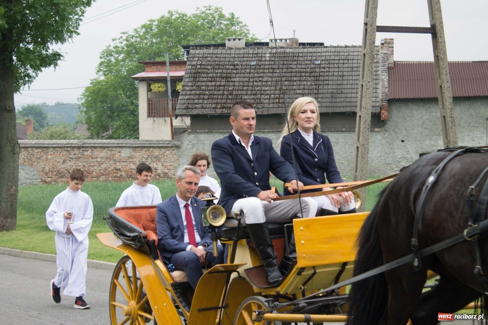 Zdjęcie w galerii na portalu naszraciborz.pl: W Brzeziu odbyła się procesja na św. Urbana [FOTO i WIDEO] wiadomości z regionu