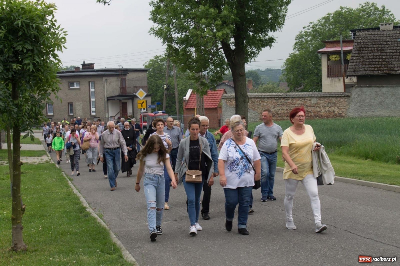 Zdjęcie w galerii na portalu naszraciborz.pl: W Brzeziu odbyła się procesja na św. Urbana [FOTO i WIDEO] wiadomości z regionu