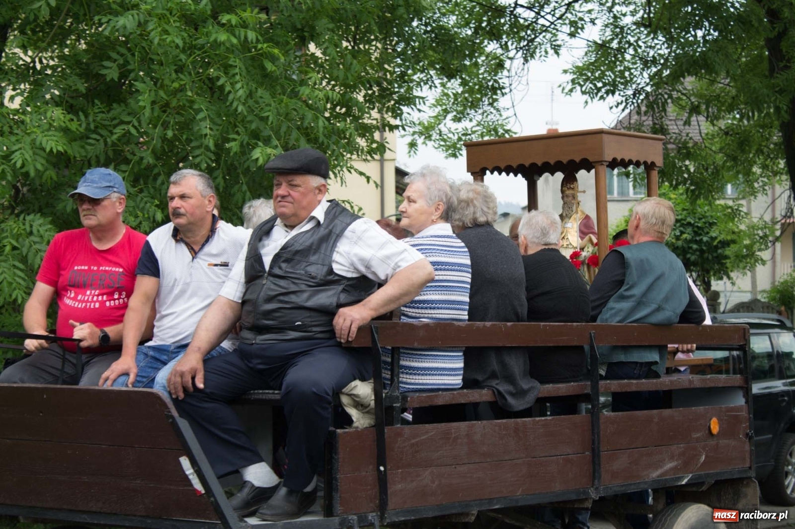 Zdjęcie w galerii na portalu naszraciborz.pl: W Brzeziu odbyła się procesja na św. Urbana [FOTO i WIDEO] wiadomości z regionu